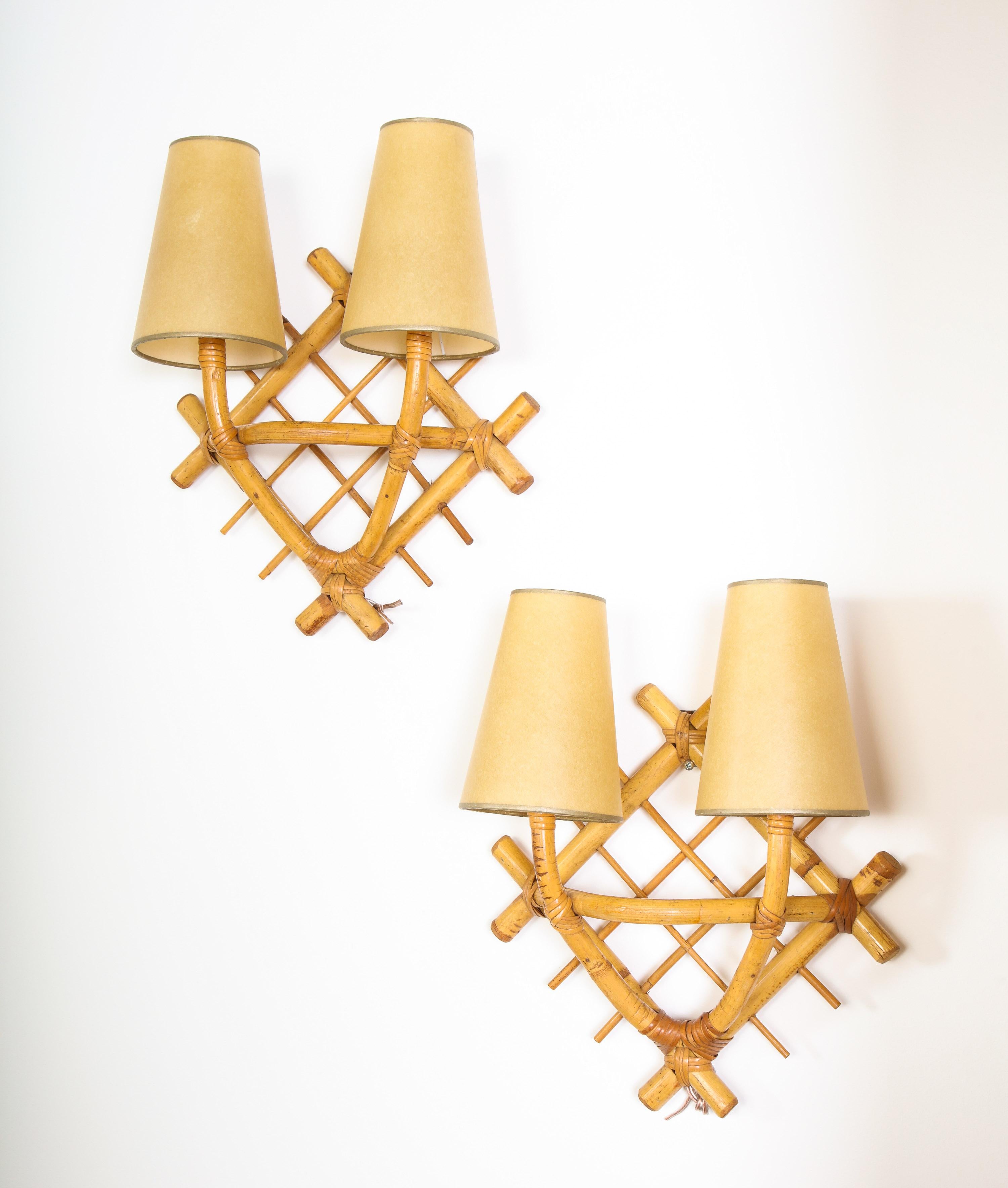 Mid-Century Modern Pair of Wicker Sconces For Sale