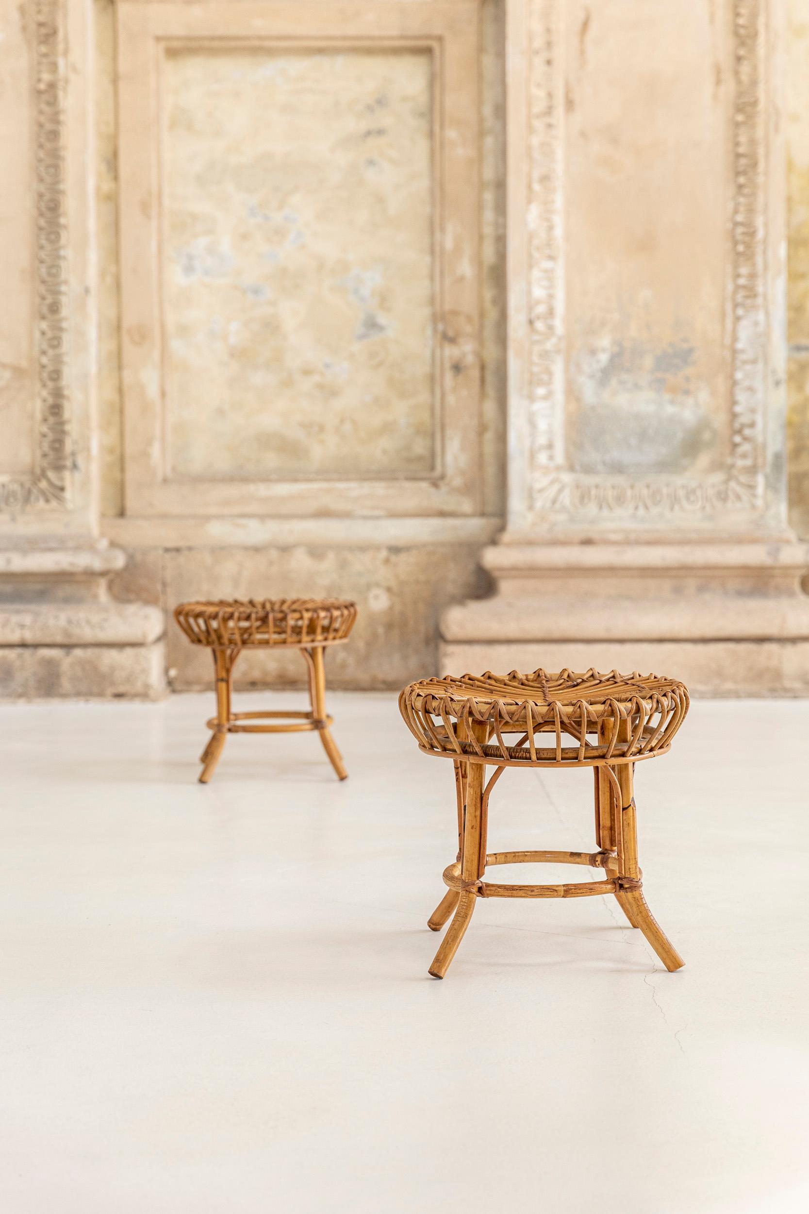 Pair of Wicker Stools In Excellent Condition In Piacenza, Italy