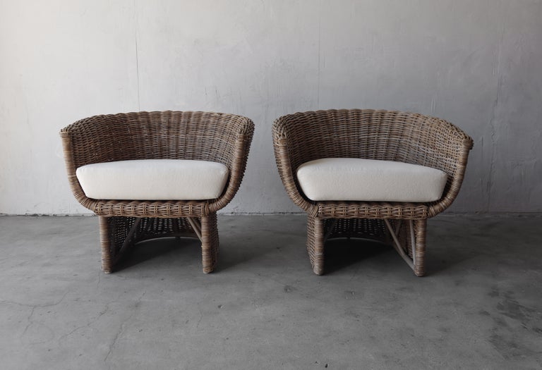 Pair of Wicker Tub Lounge Chairs For Sale at 1stDibs wicker tub