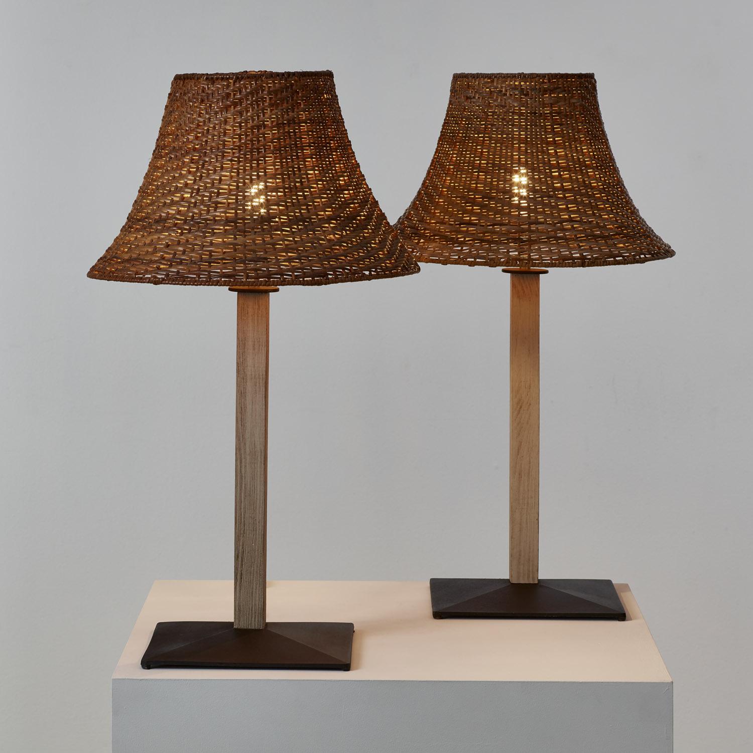 italien Pair of wicker, wood and metal table lamps - Italy, 1980s en vente