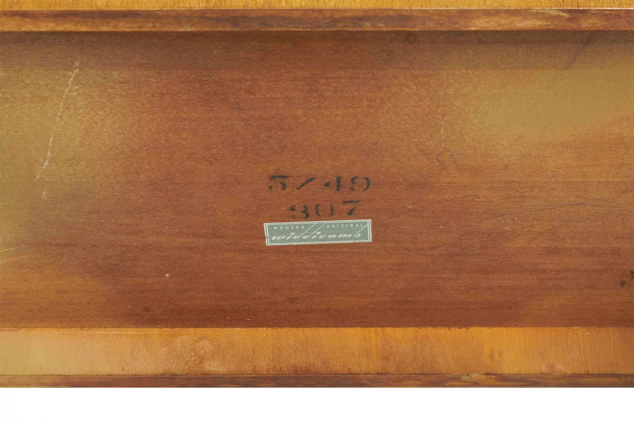 Paire de tables d'appoint Widdicomb en bois de style Parsons américain moderne du milieu du siècle dernier en vente 3