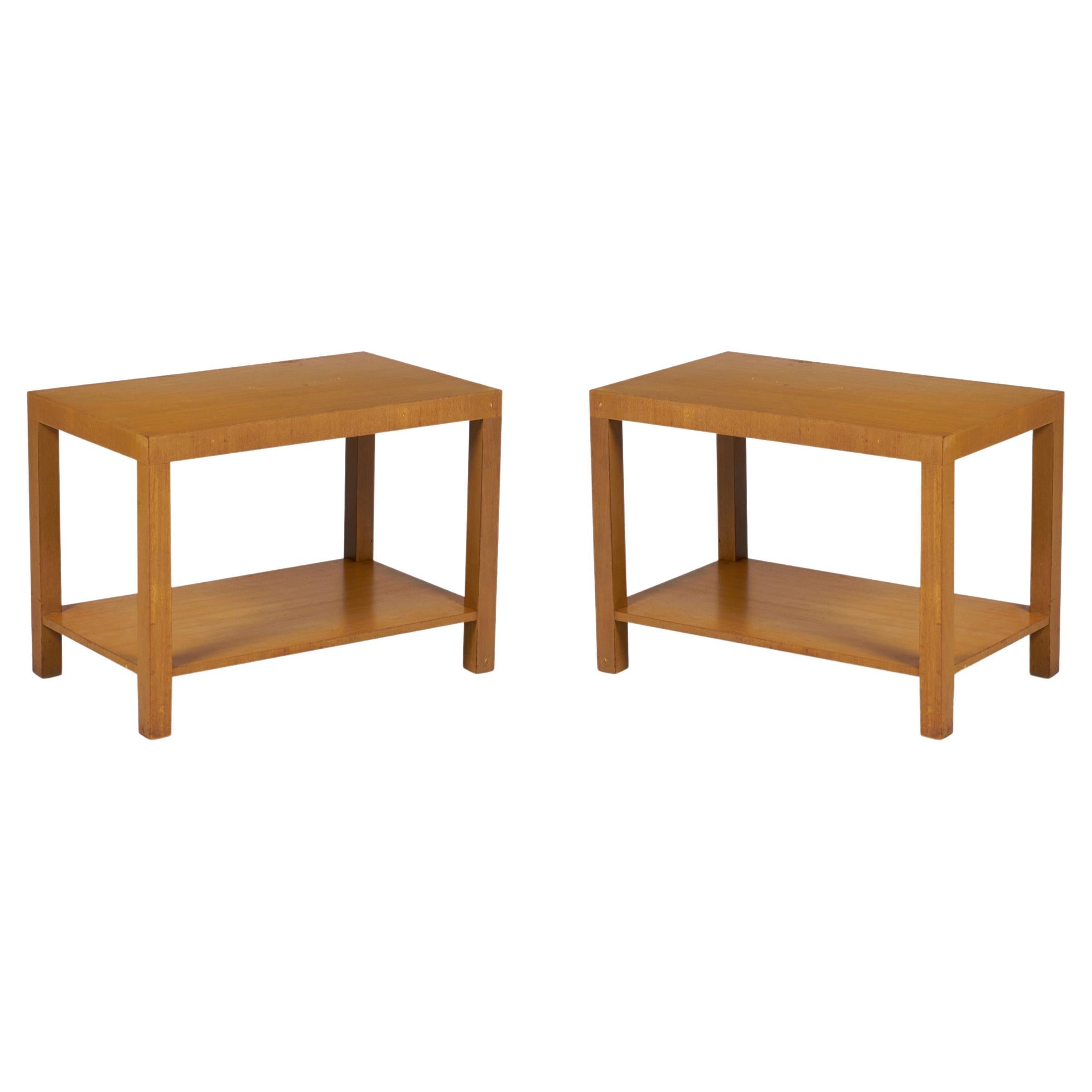 Pair of Widdicomb Modern American Mid-Century Parsons Style Wooden End Tables For Sale