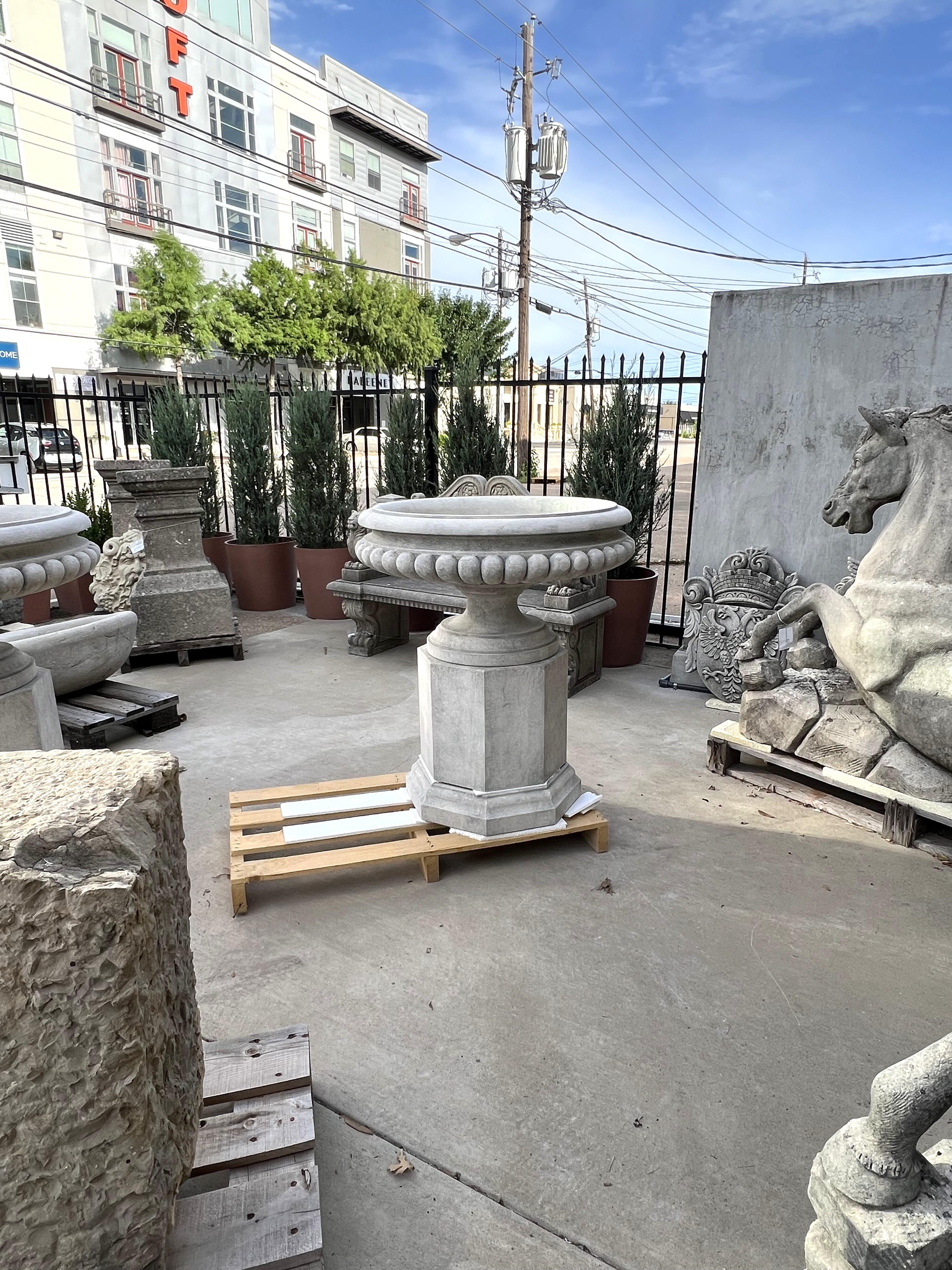 Pair of Wide Italian Tazza-Form Limestone Vases on Pedestals For Sale 5
