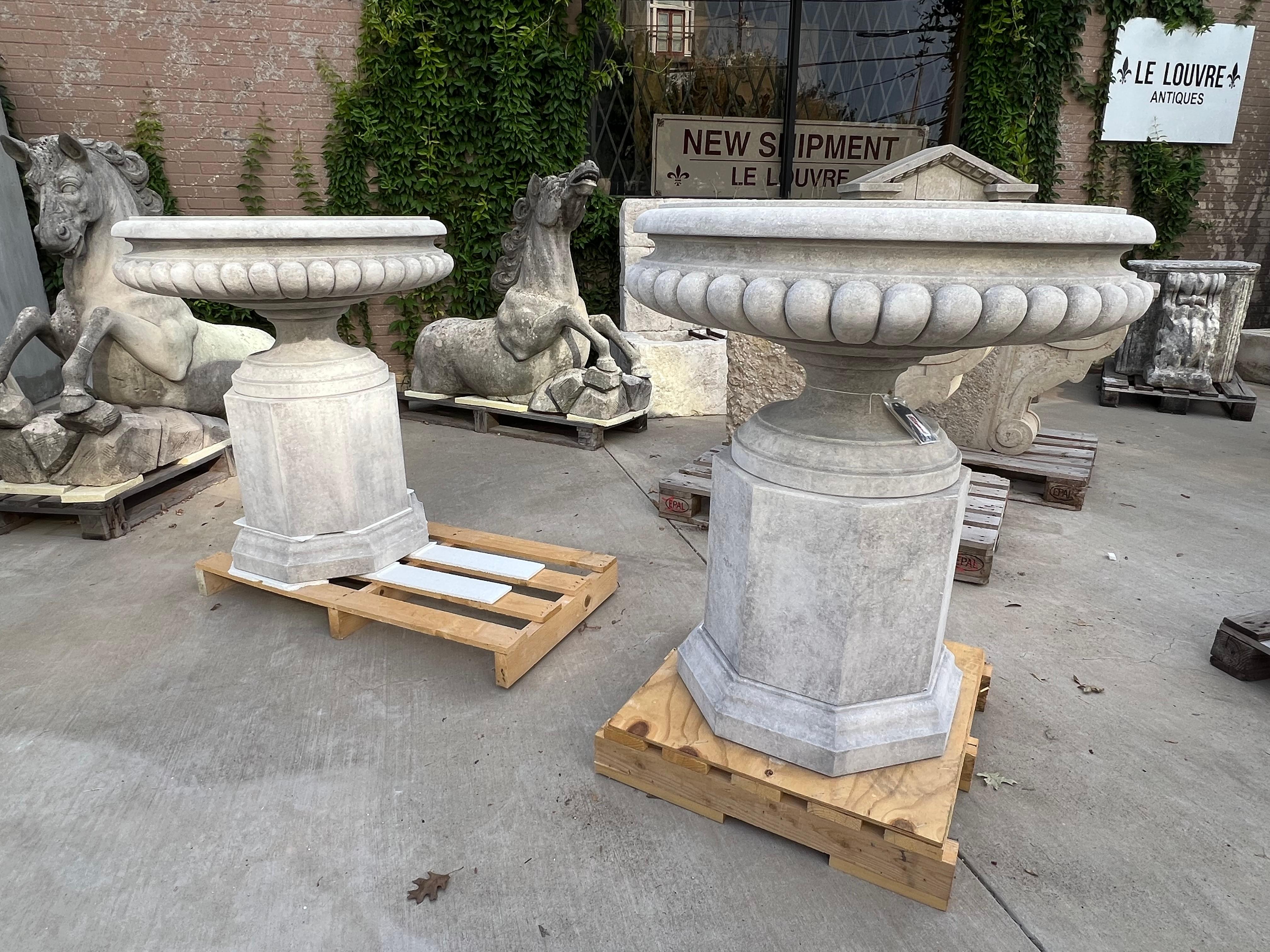 Stone Pair of Wide Italian Tazza-Form Limestone Vases on Pedestals For Sale