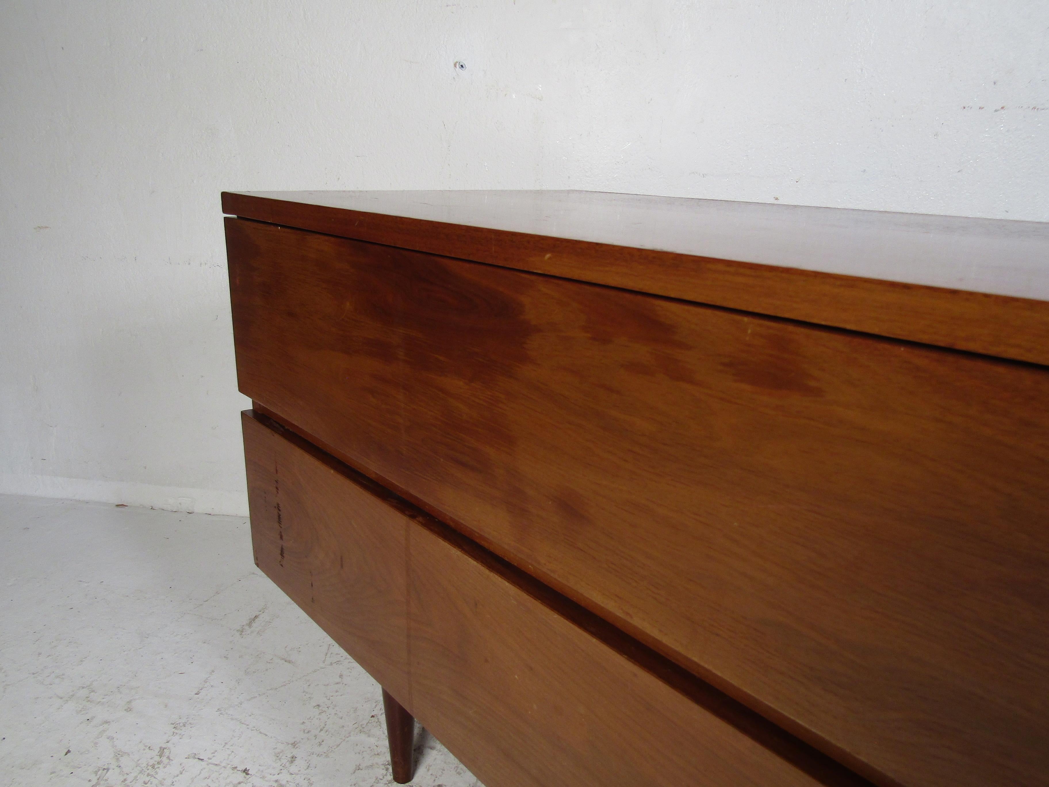 Pair of Wide Mid-Century Modern Walnut Nightstands 6