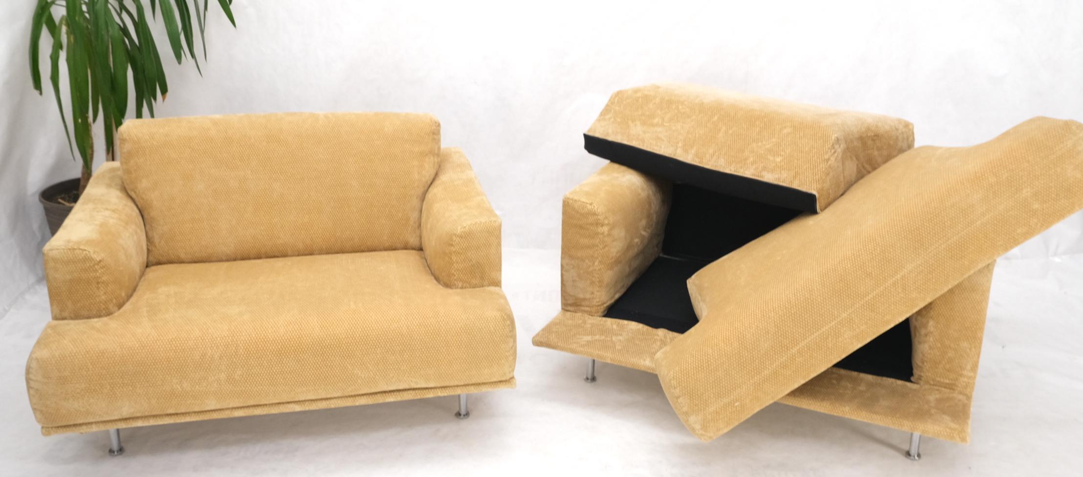 Pair of Wide Seat Almost Sattee Width Lounge Chairs by Cassina For Sale 3