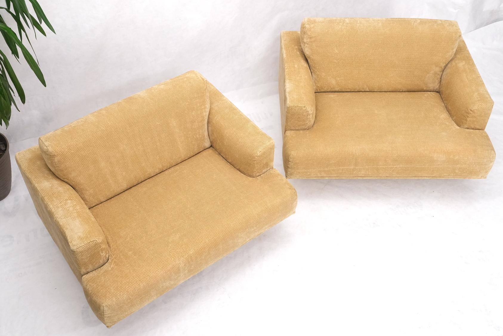 20th Century Pair of Wide Seat Almost Sattee Width Lounge Chairs by Cassina For Sale