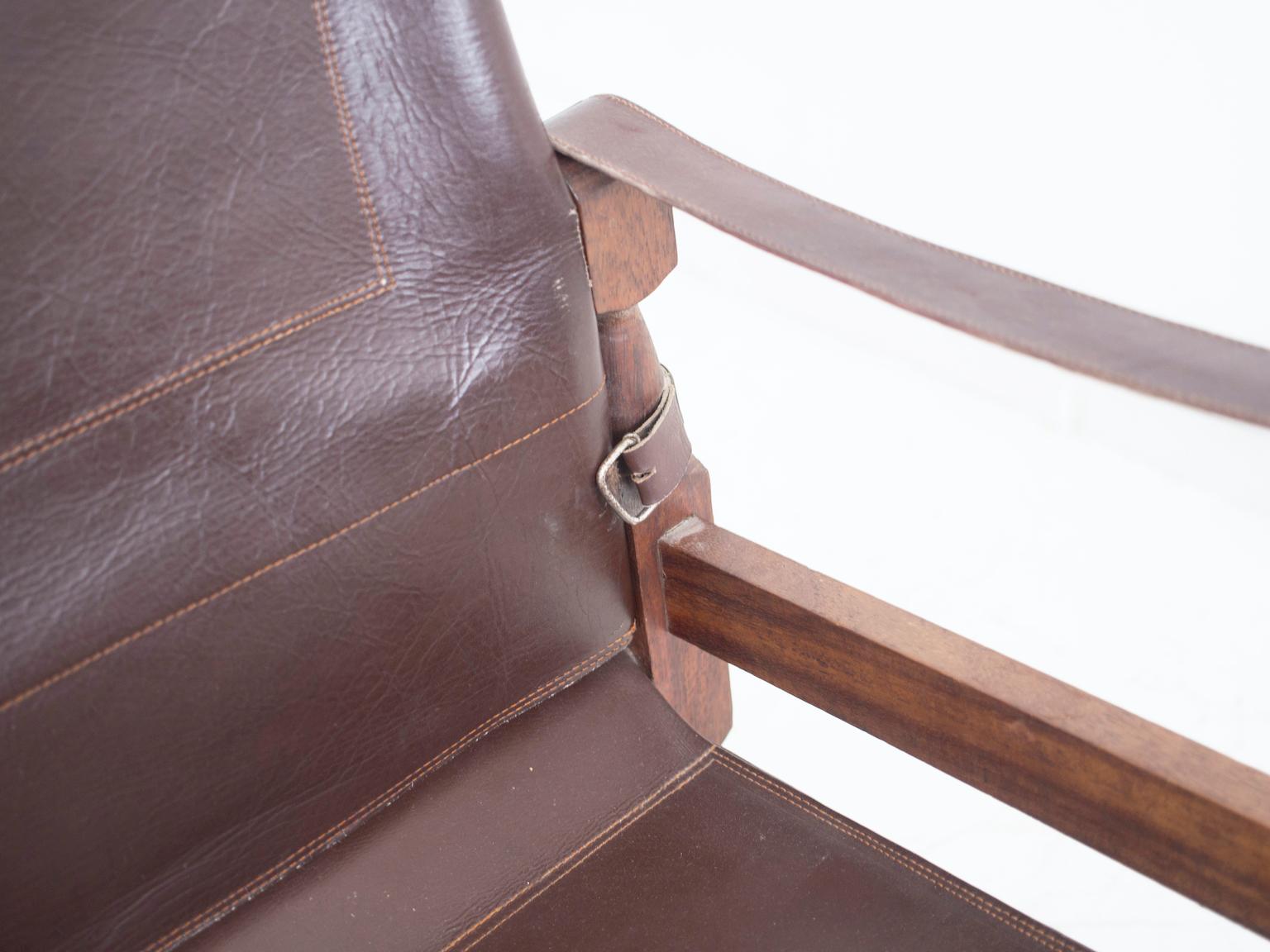 Pair of Wilhelm Kienzle Leather Safari Chairs In Good Condition In Madrid, ES