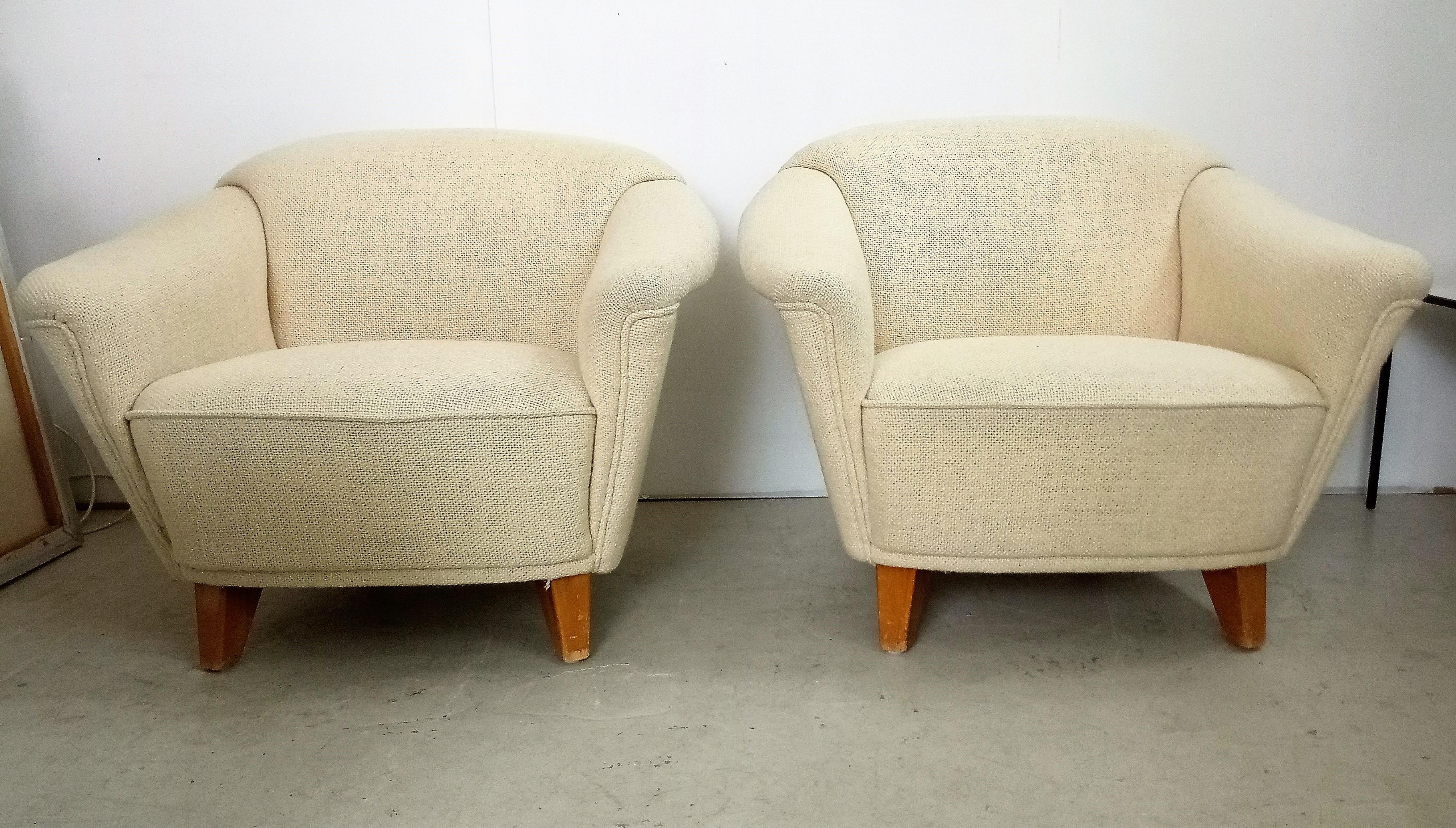 Pair of Wilhelm Knoll Lounge Chairs For Sale 2