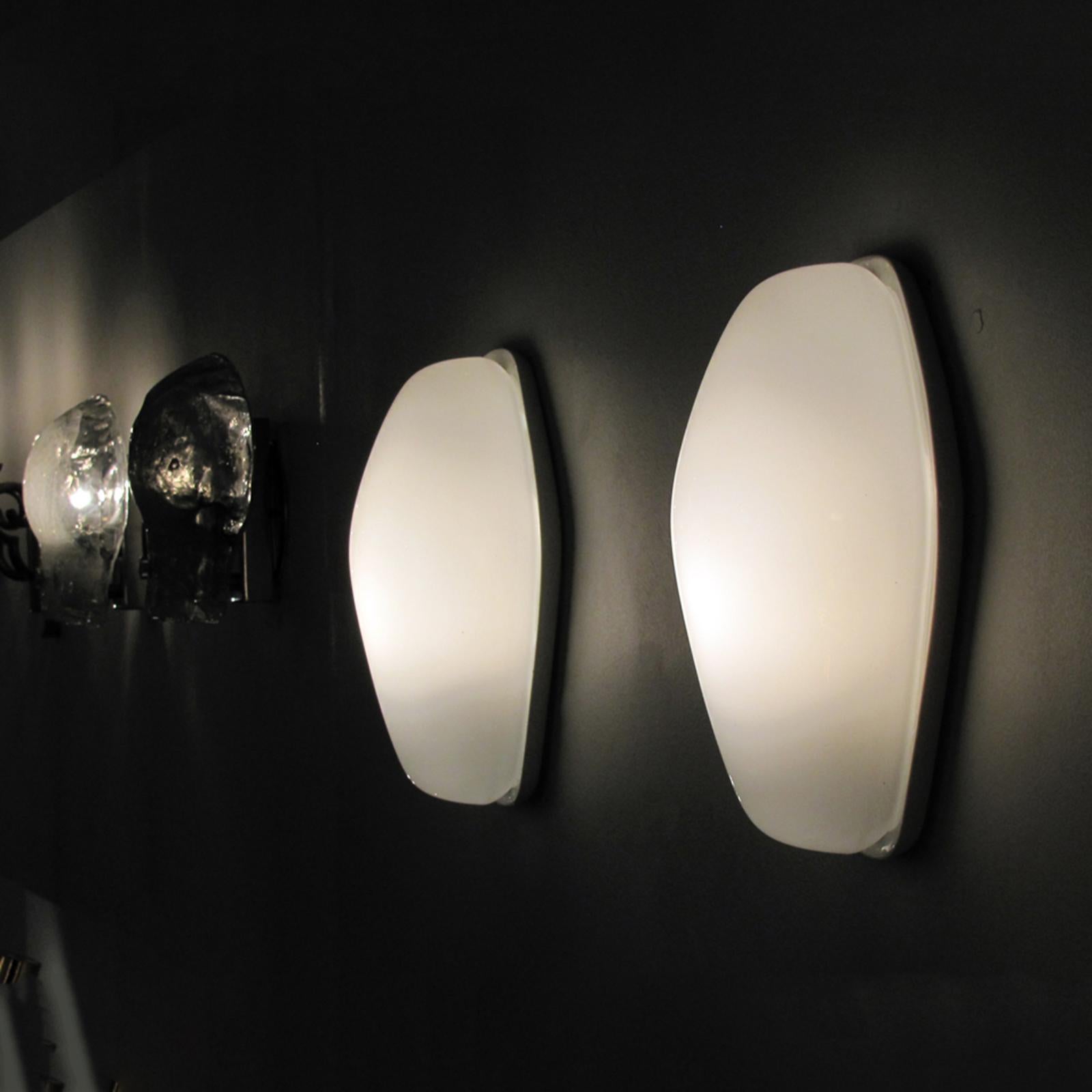 Pair of Wilhelm Wagenfeld Wall Lights No. 356, 1950 en venta 3