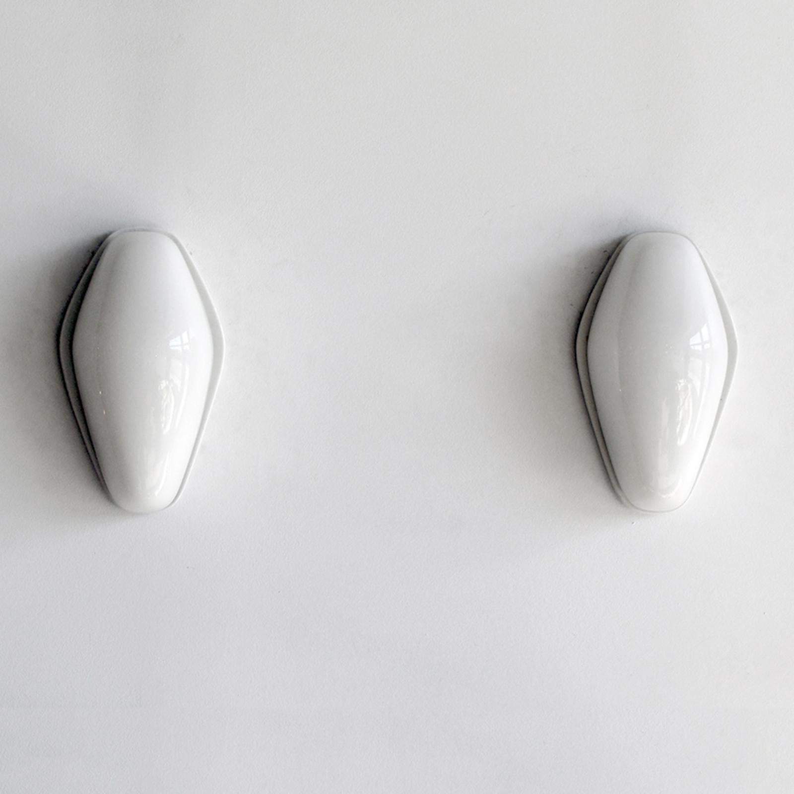 Pair of Wilhelm Wagenfeld Wall Lights No. 356, 1950 Bauhaus en venta