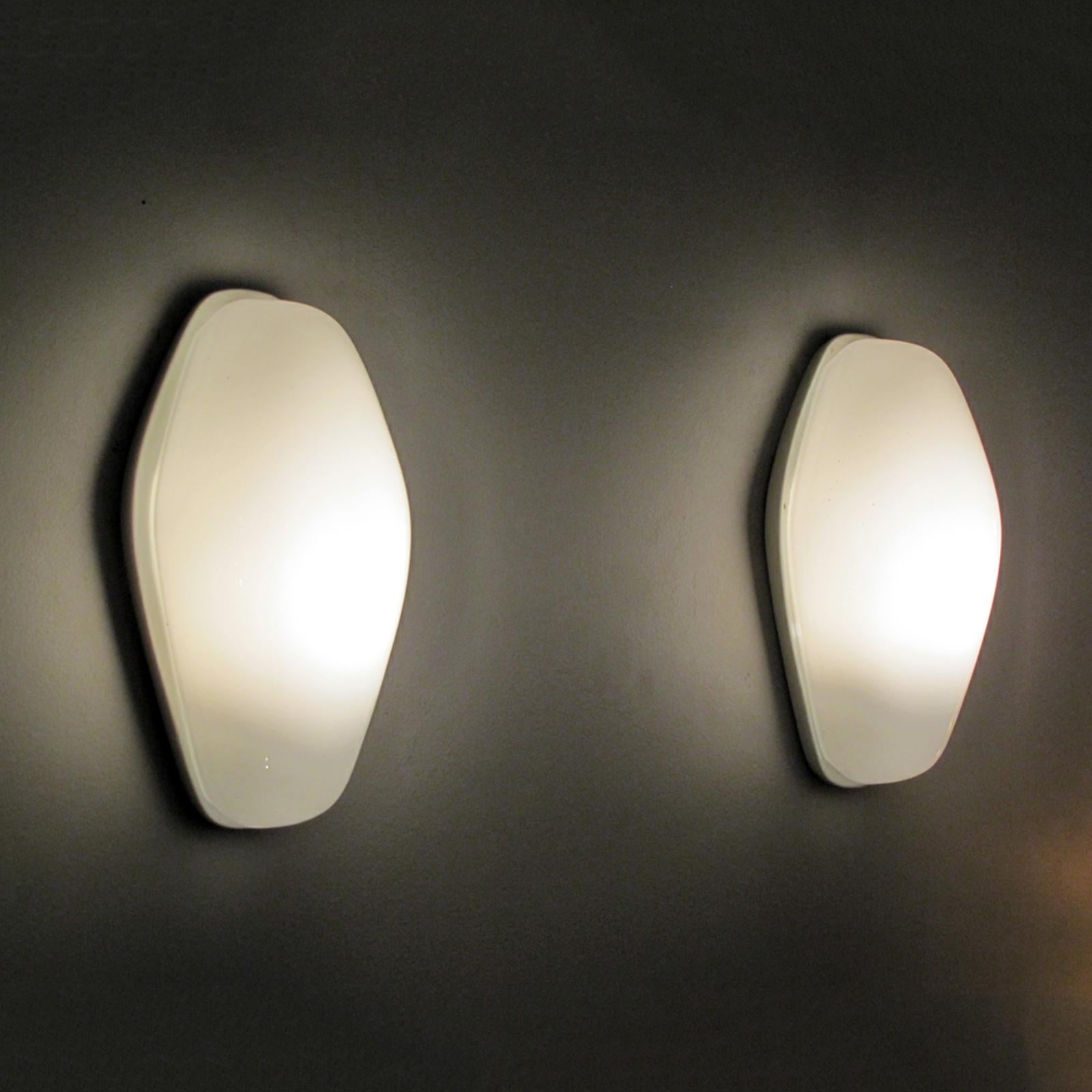 Opaline Glass Pair of Wilhelm Wagenfeld Wall Lights No. 356 For Sale