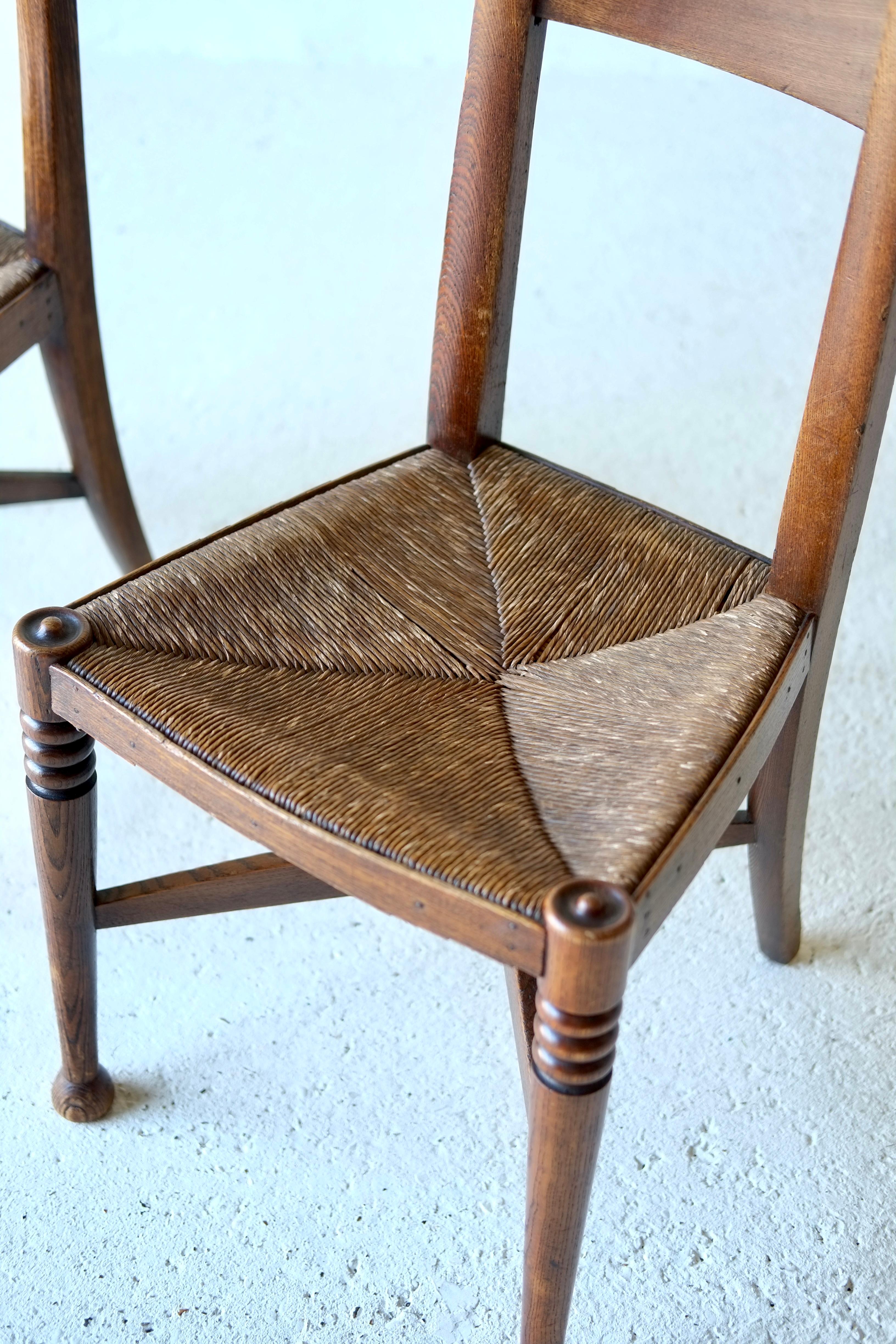William Birch Arts & Crafts-Stühle, George Walton zugeschrieben, 1910, Paar im Angebot 4