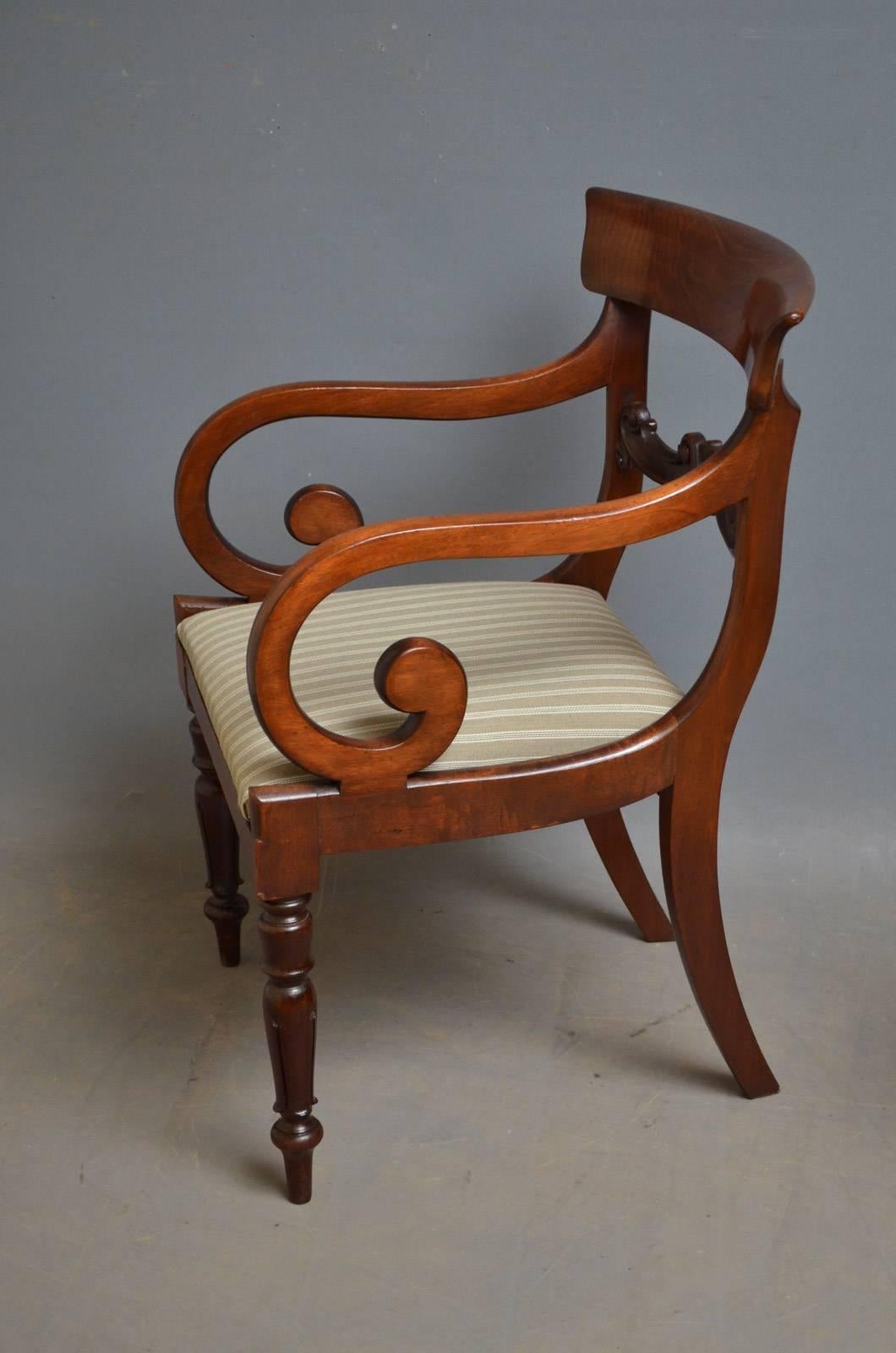 Mid-19th Century Pair of William IV Elbow Chairs Mahogany Carvers