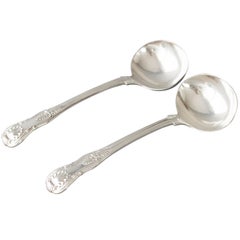 Pair of William IV Kings Pattern Sauce Ladles, London, 1834 by William Eaton