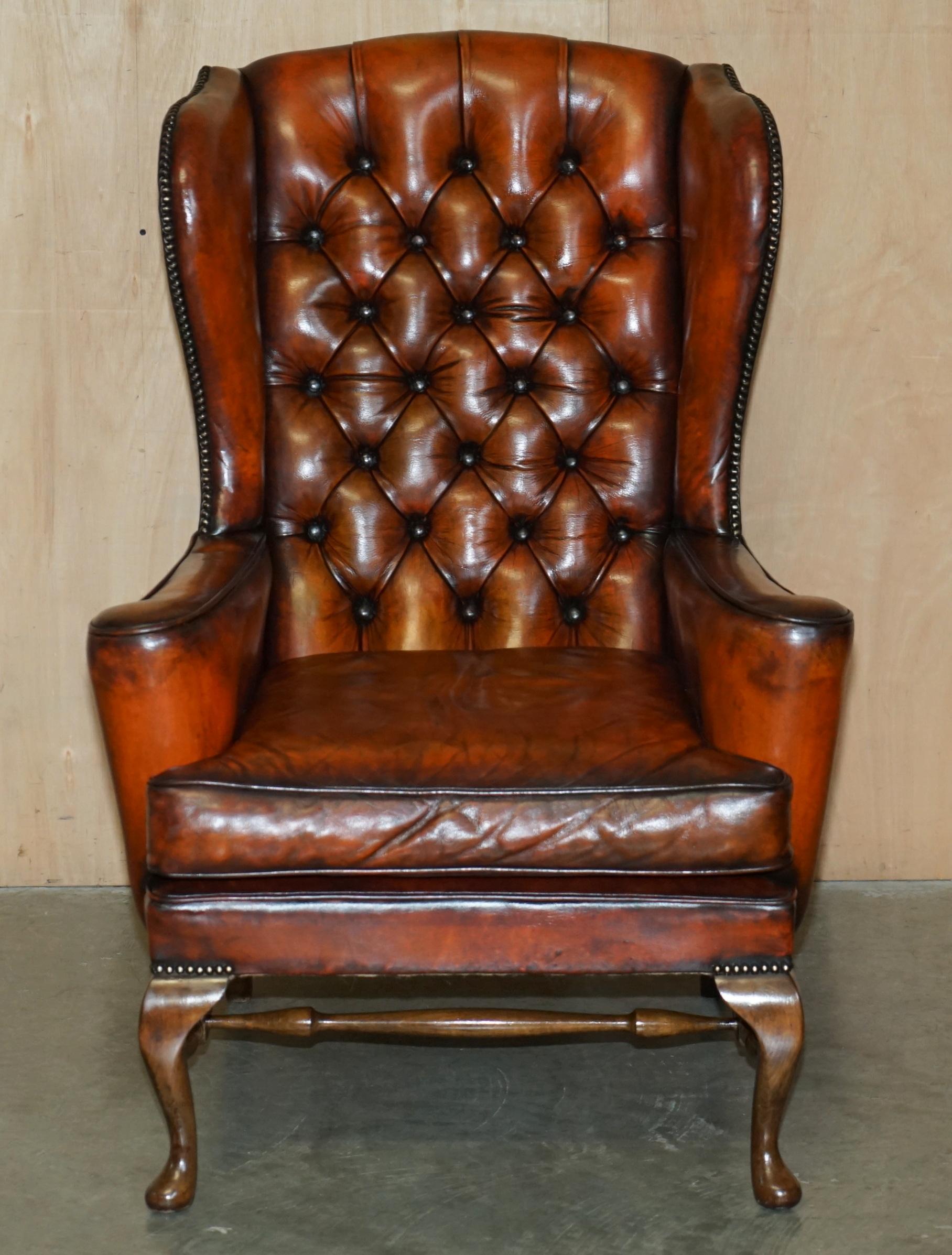 PAIR OF WILLIAM MORRIS CHESTERFIELD TUFTED WiNGBACK BROWN LEATHER ARMCHAIRS 6