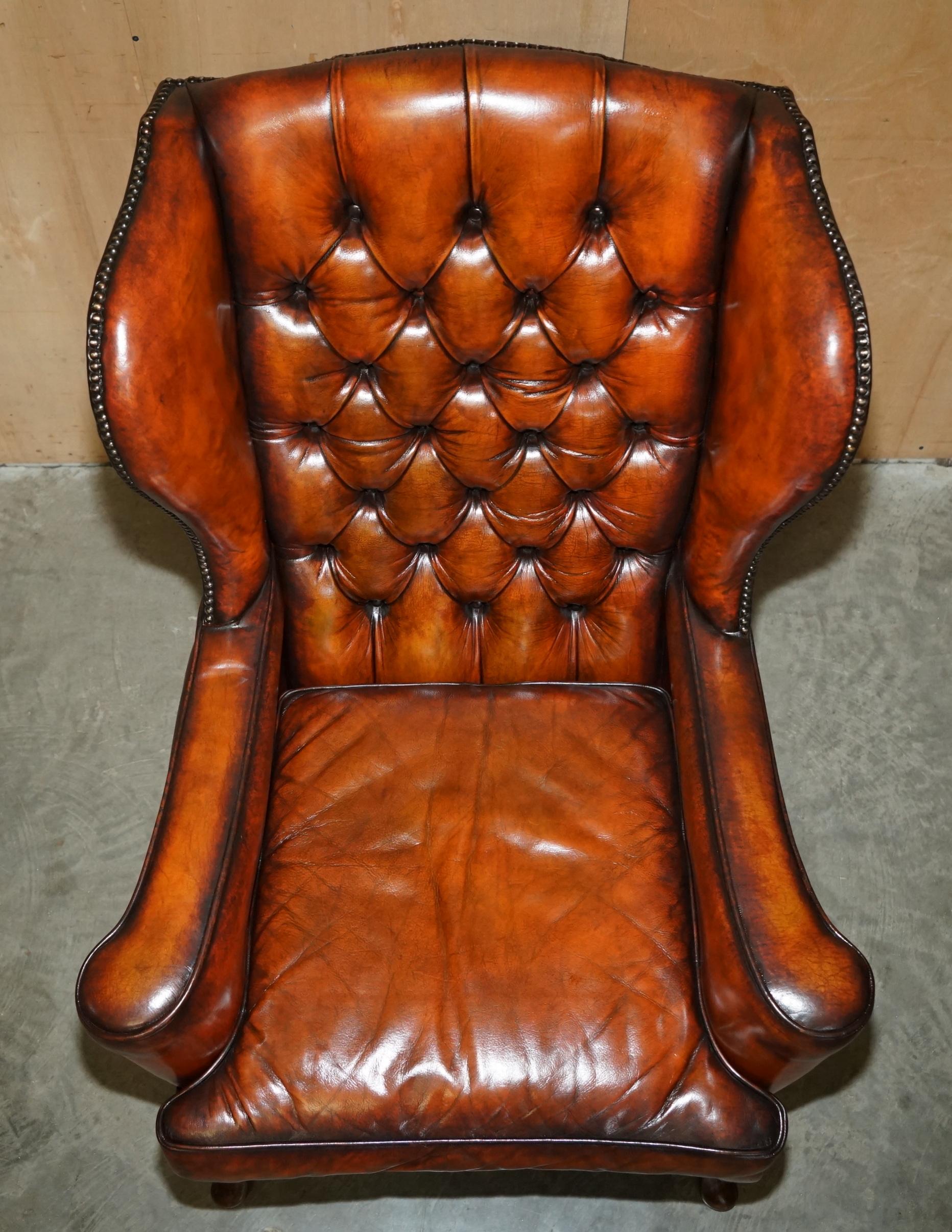 PAIR OF WILLIAM MORRIS CHESTERFIELD TUFTED WiNGBACK BROWN LEATHER ARMCHAIRS 7