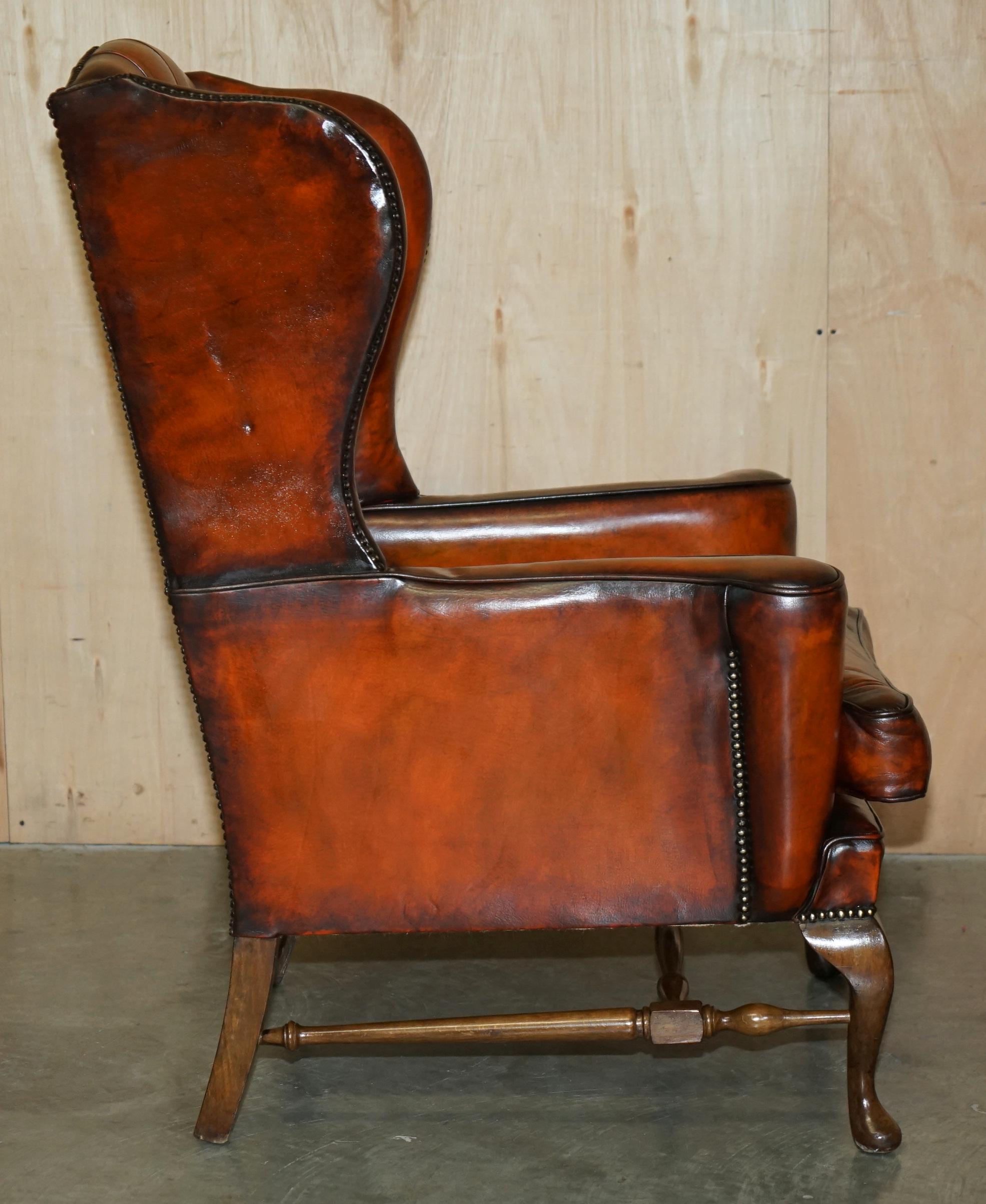 PAIR OF WILLIAM MORRIS CHESTERFIELD TUFTED WiNGBACK BROWN LEATHER ARMCHAIRS 10