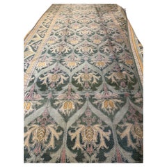 Ein Paar indische Teppiche im Design von William Morris