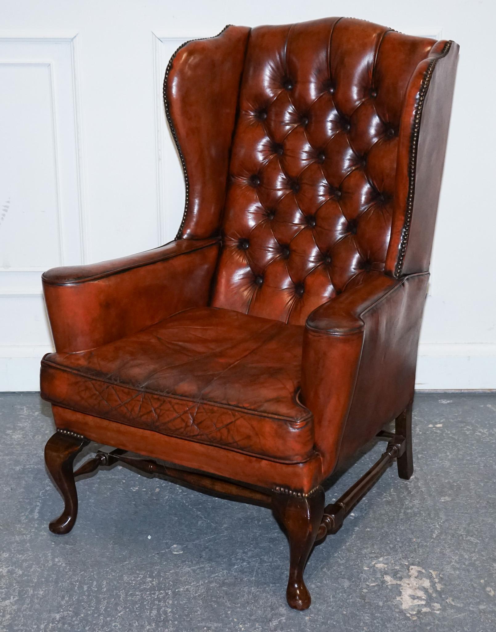 PAR DE BRAZOS WILLIAM MORRIS FLAT ARM CHESTERFIELD WINGBACK BORDEAUX en venta 10