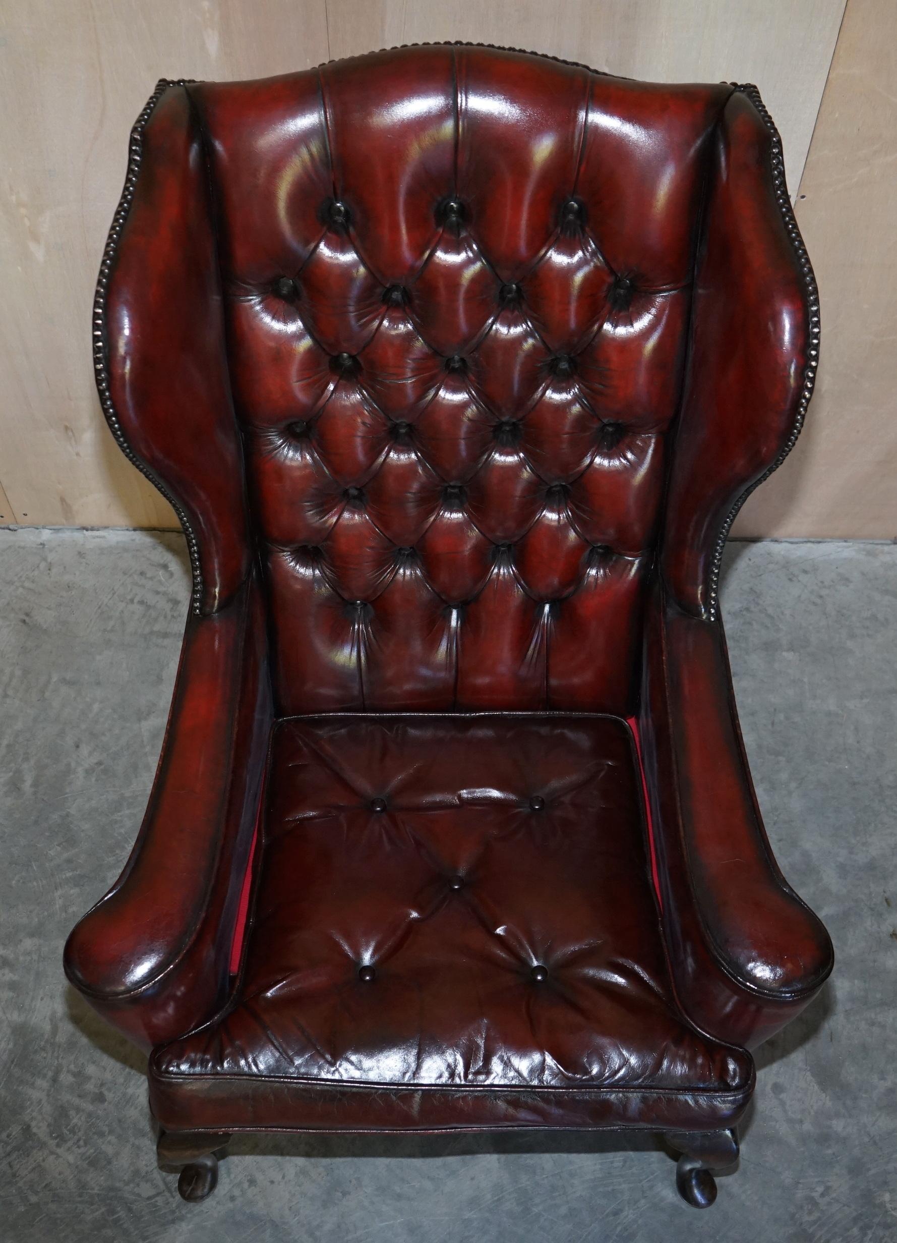Hand-Crafted Pair of William Morris Flat Arm Chesterfield Wingback Bordeaux Leather Armchairs For Sale