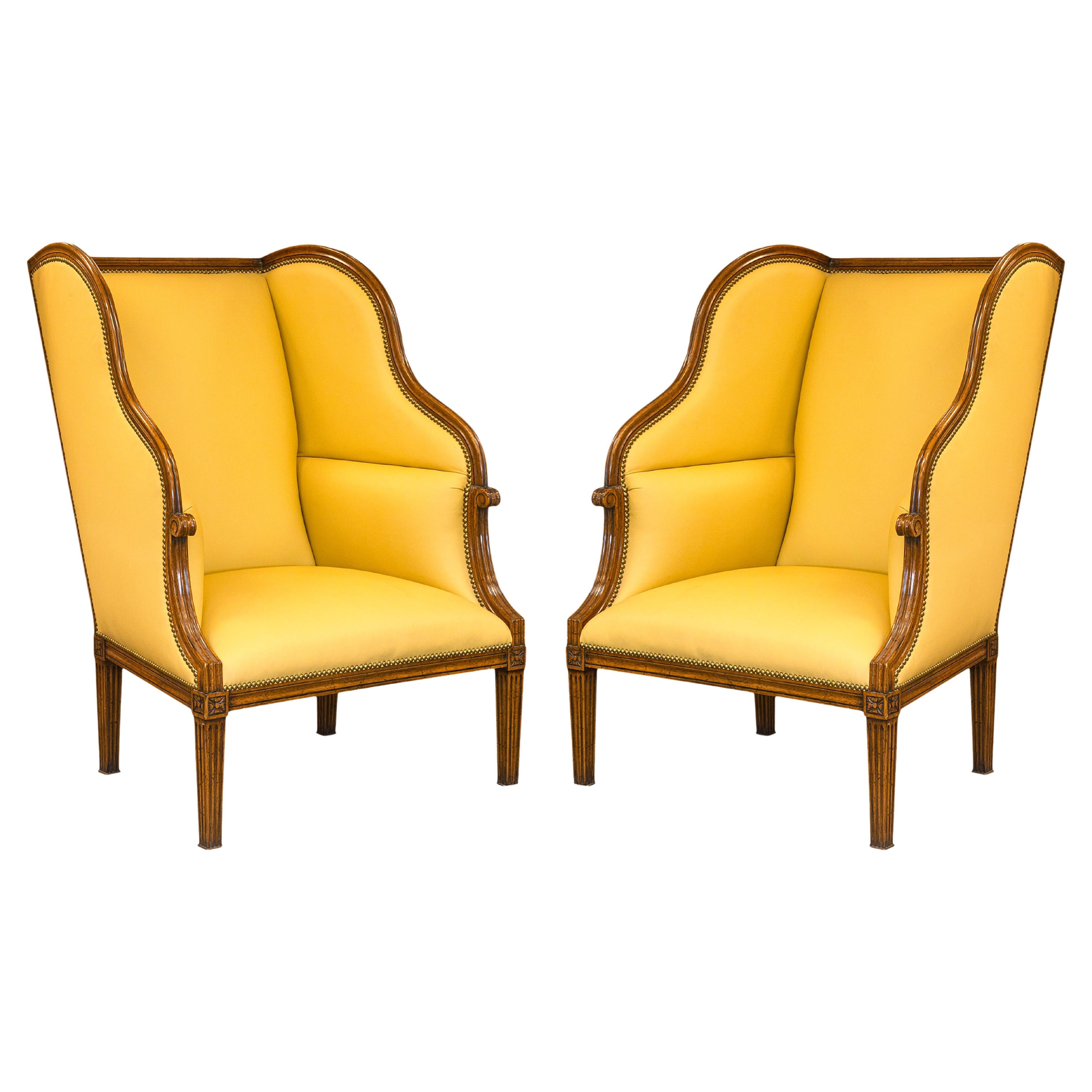 Paire de fauteuils contemporains Porter Highback de style William Switzer Louis XVI en vente