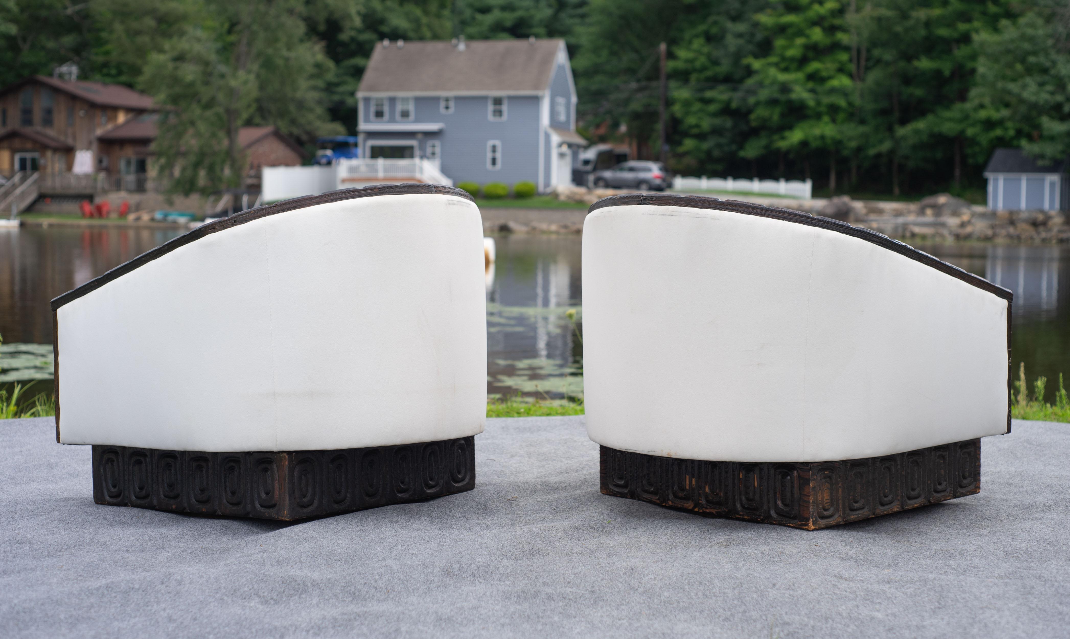 Paire de chaises longues pivotantes William Westenhaver Witco en cèdre et tissu blanc Bon état - En vente à Philadelphia, PA