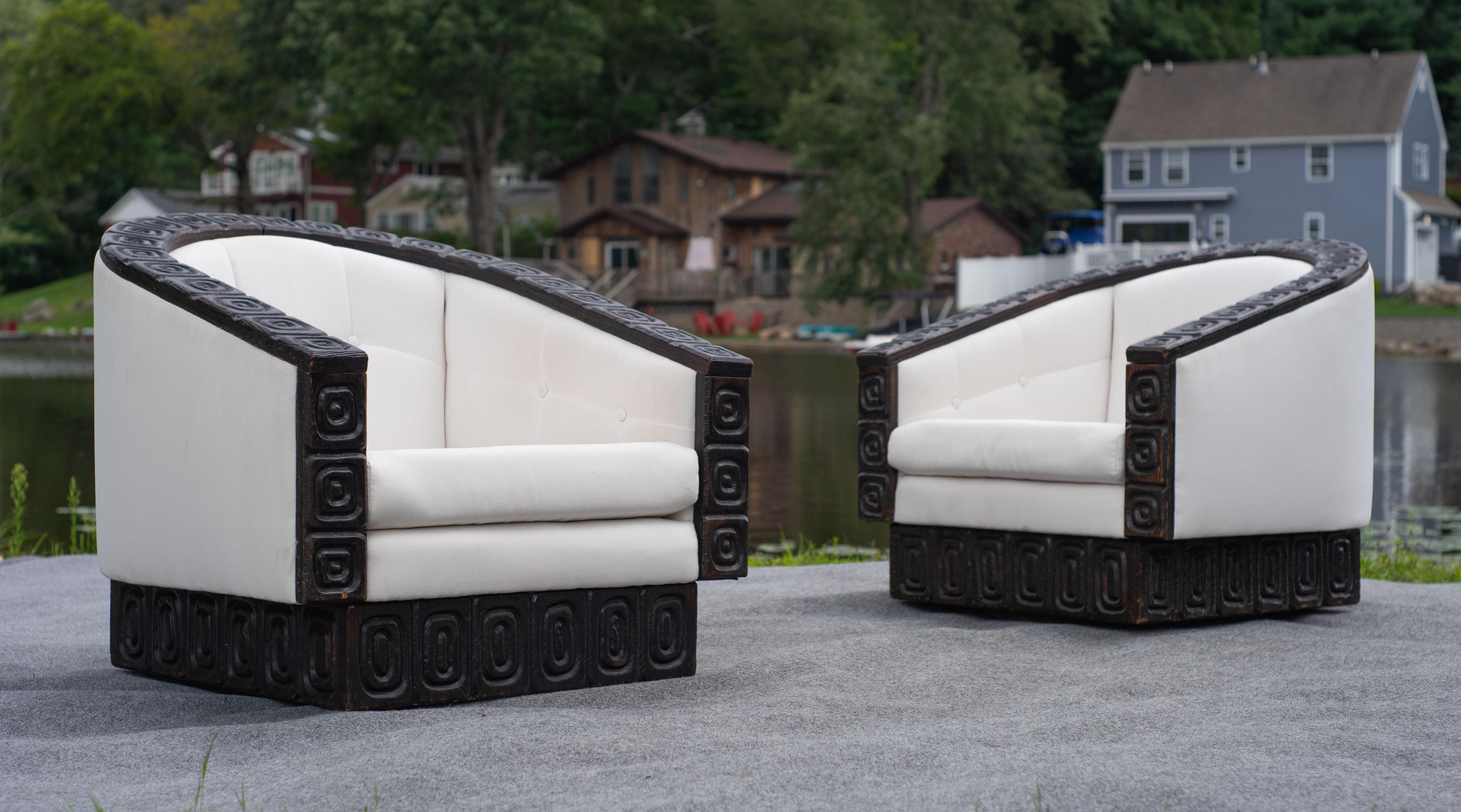 Milieu du XXe siècle Paire de chaises longues pivotantes William Westenhaver Witco en cèdre et tissu blanc en vente