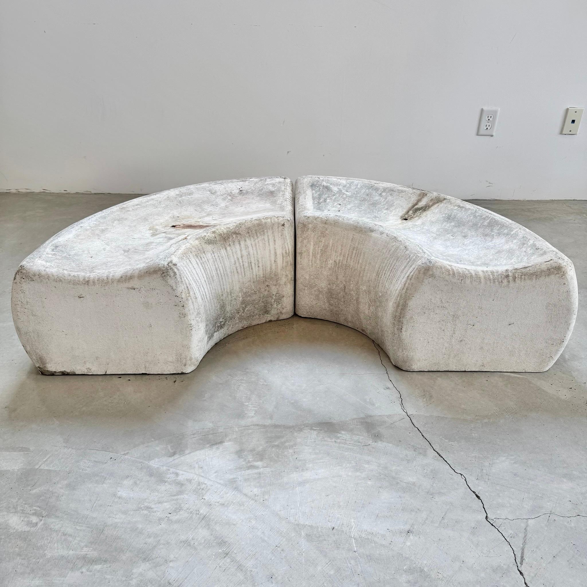 Moderne Paire de bancs en béton incurvés Willy Guhl, années 1960, Suisse en vente