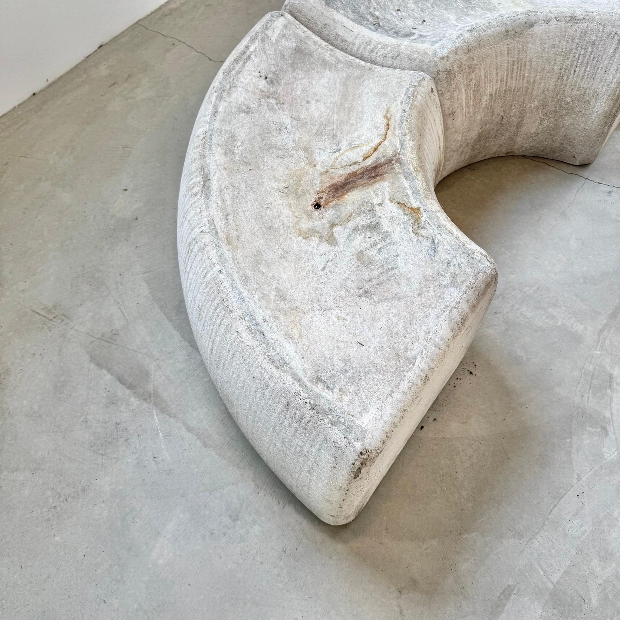 Béton Paire de bancs en béton incurvés Willy Guhl, années 1960, Suisse en vente
