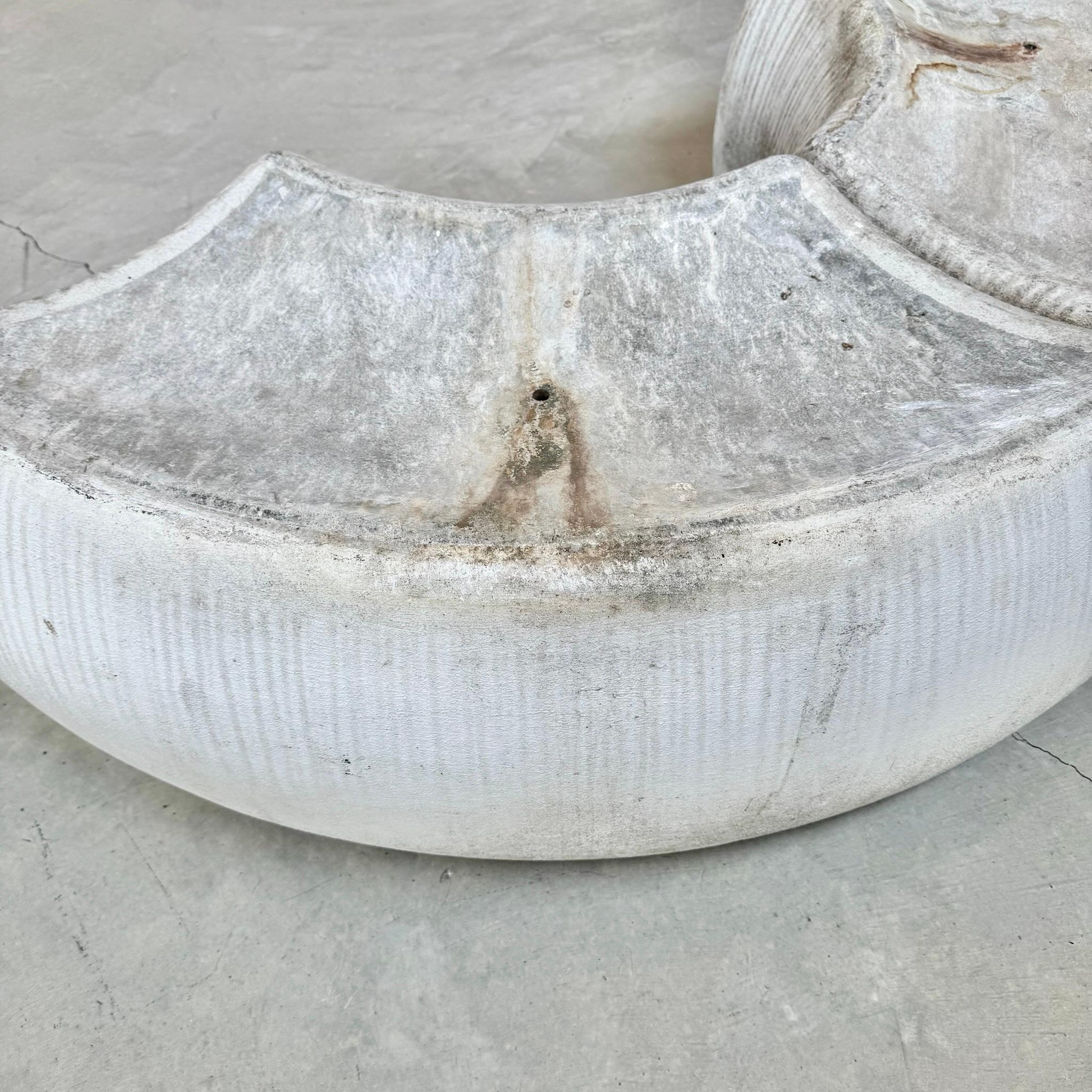 Paire de bancs en béton incurvés Willy Guhl, années 1960, Suisse en vente 2