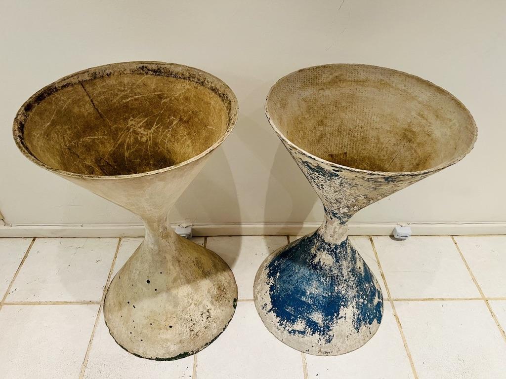 Brazilian Pair of Willy Guhl planters signed ETERNIT circa 1952 For Sale