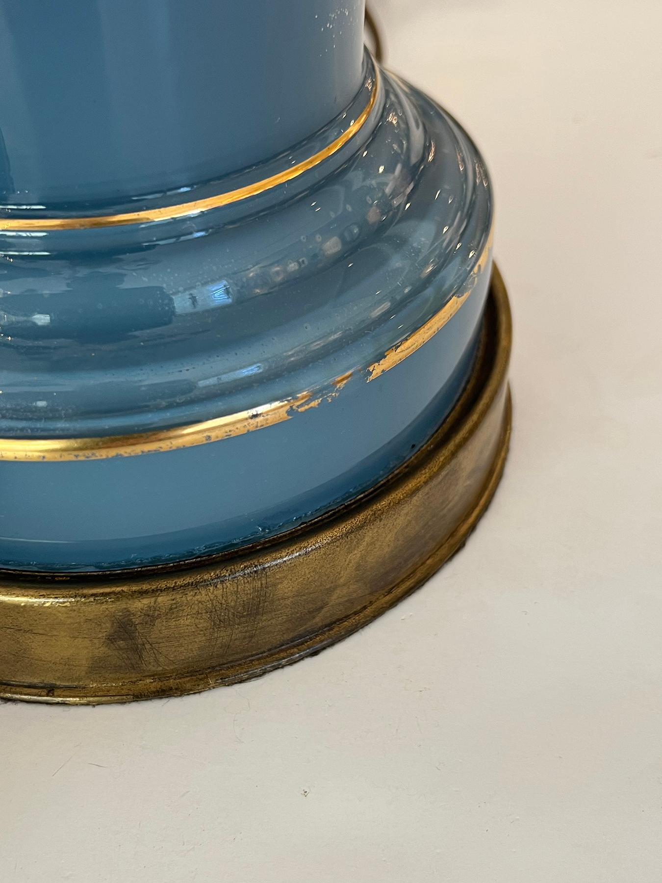 Pair of Wilmar Lamp Co. Steel-Blue Cased-Glass Columnar Lamps Bon état - En vente à San Francisco, CA