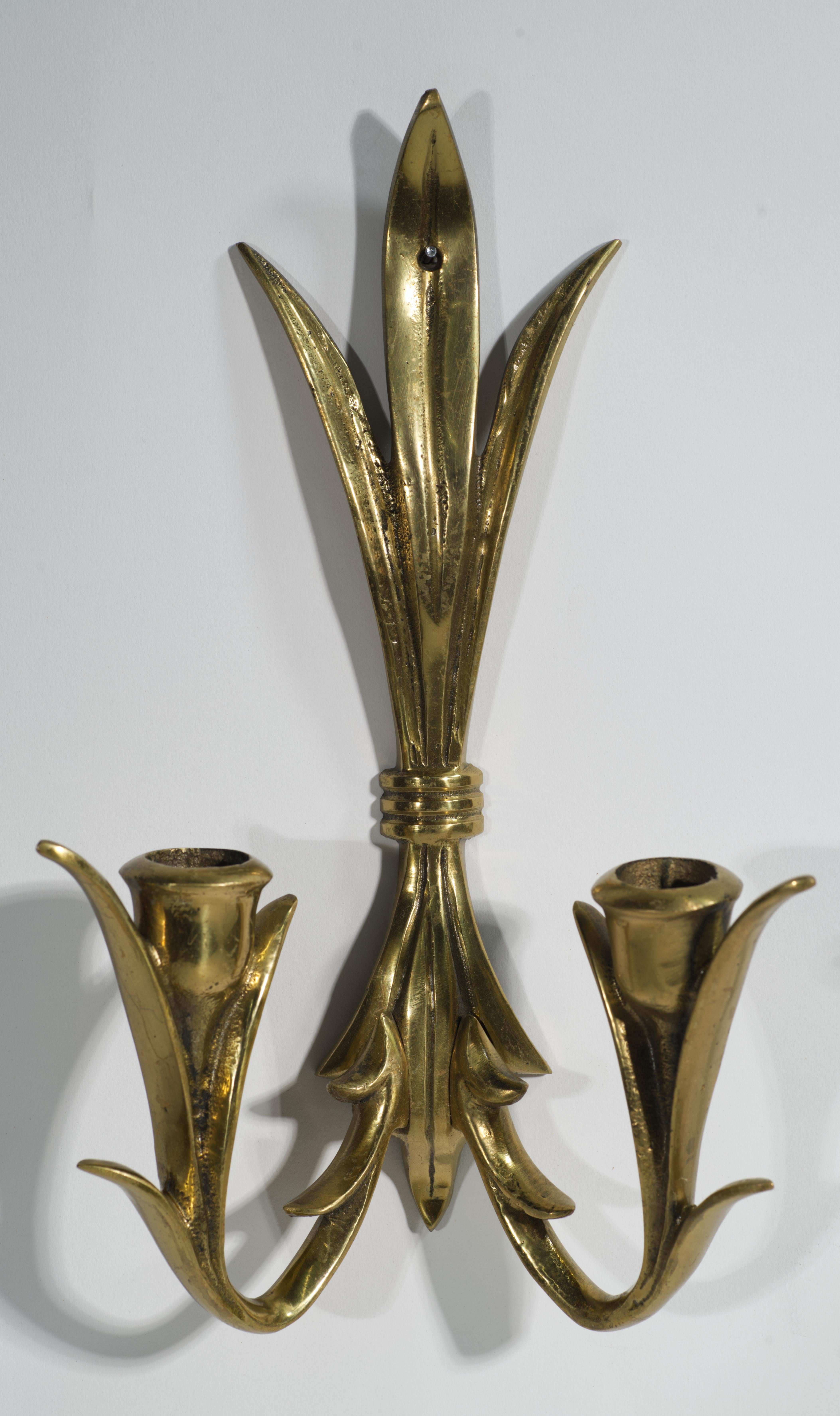 Pair of Wilson Bronze Candle Holders Wall Sconces In Good Condition For Sale In Clifton Springs, NY