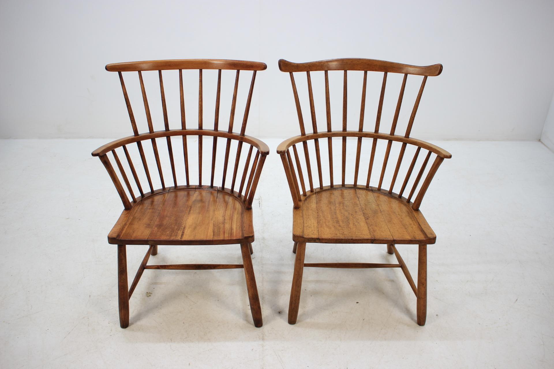Danish Pair of Windsors Chairs by Ove Bolt for Fritz Hansen, 1950s