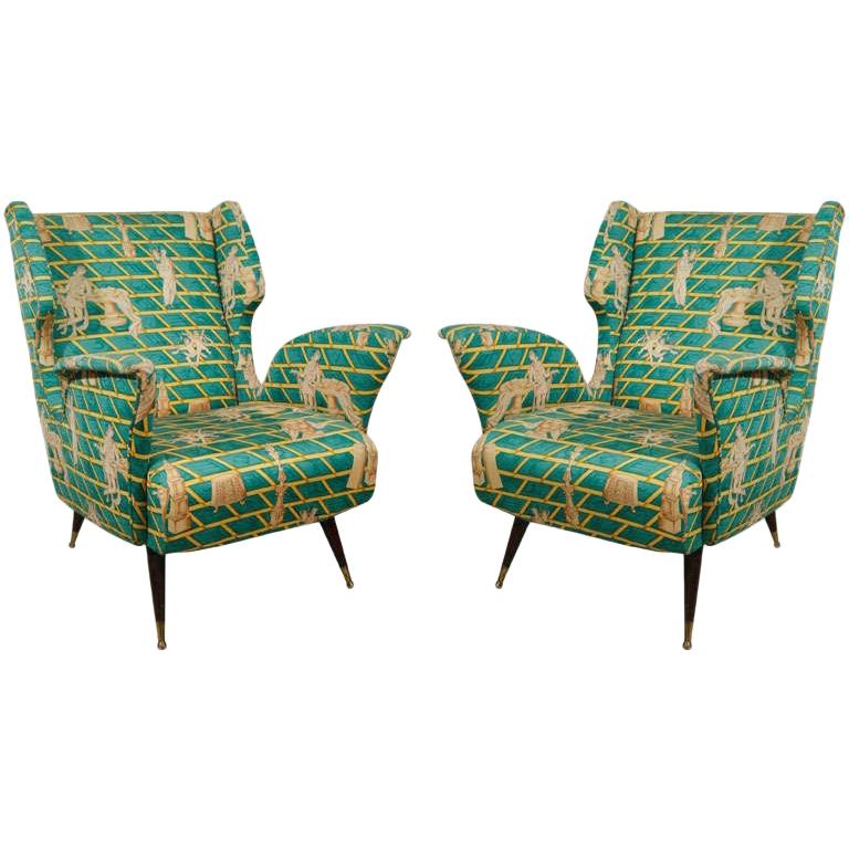 Pair of Wing Back Chairs in the Manner of Gio Ponti For Sale
