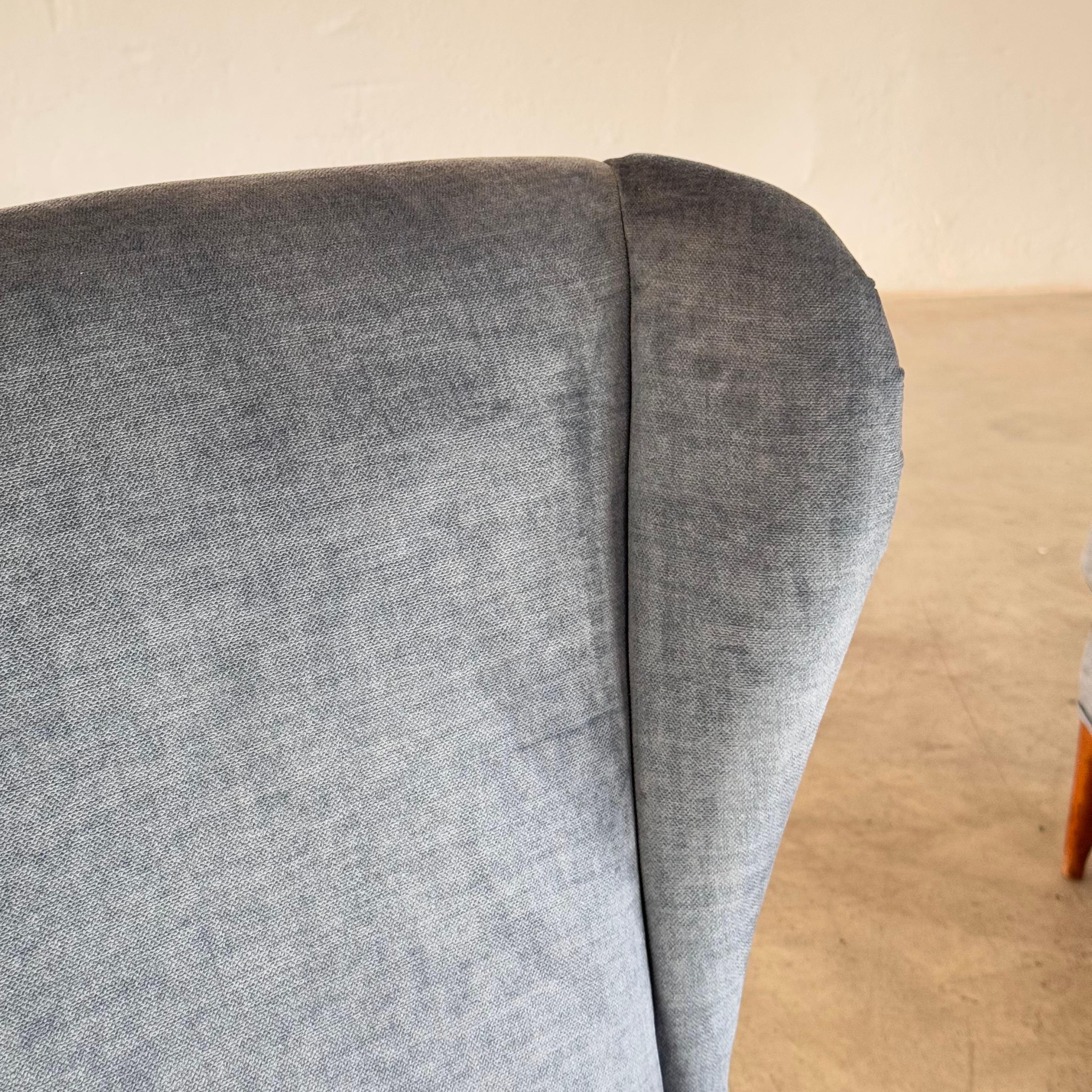 Coppia di poltrone Wingback di Paolo Buffa per Framar, Italia, anni '50 in vendita 2