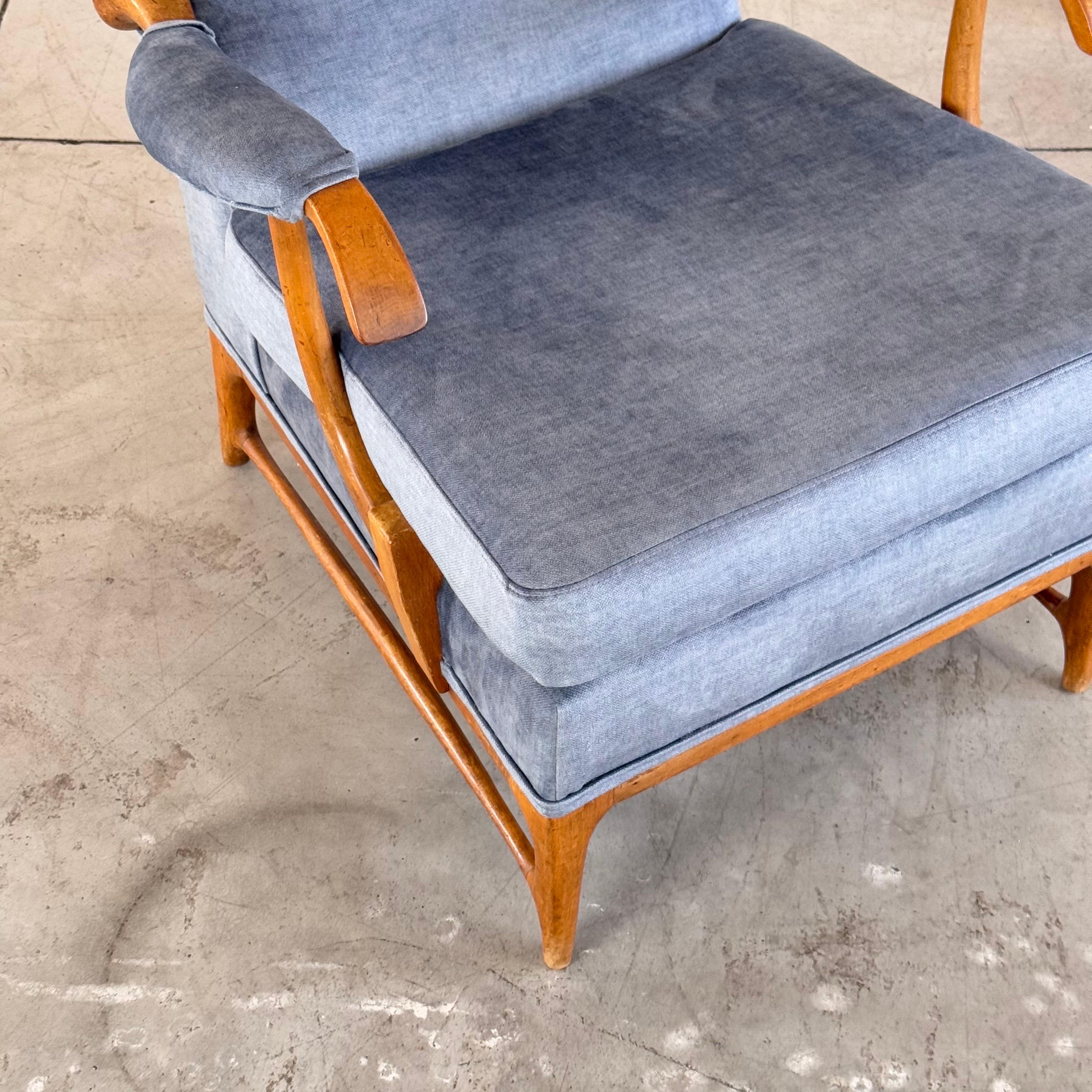 Metà XX secolo Coppia di poltrone Wingback di Paolo Buffa per Framar, Italia, anni '50 in vendita