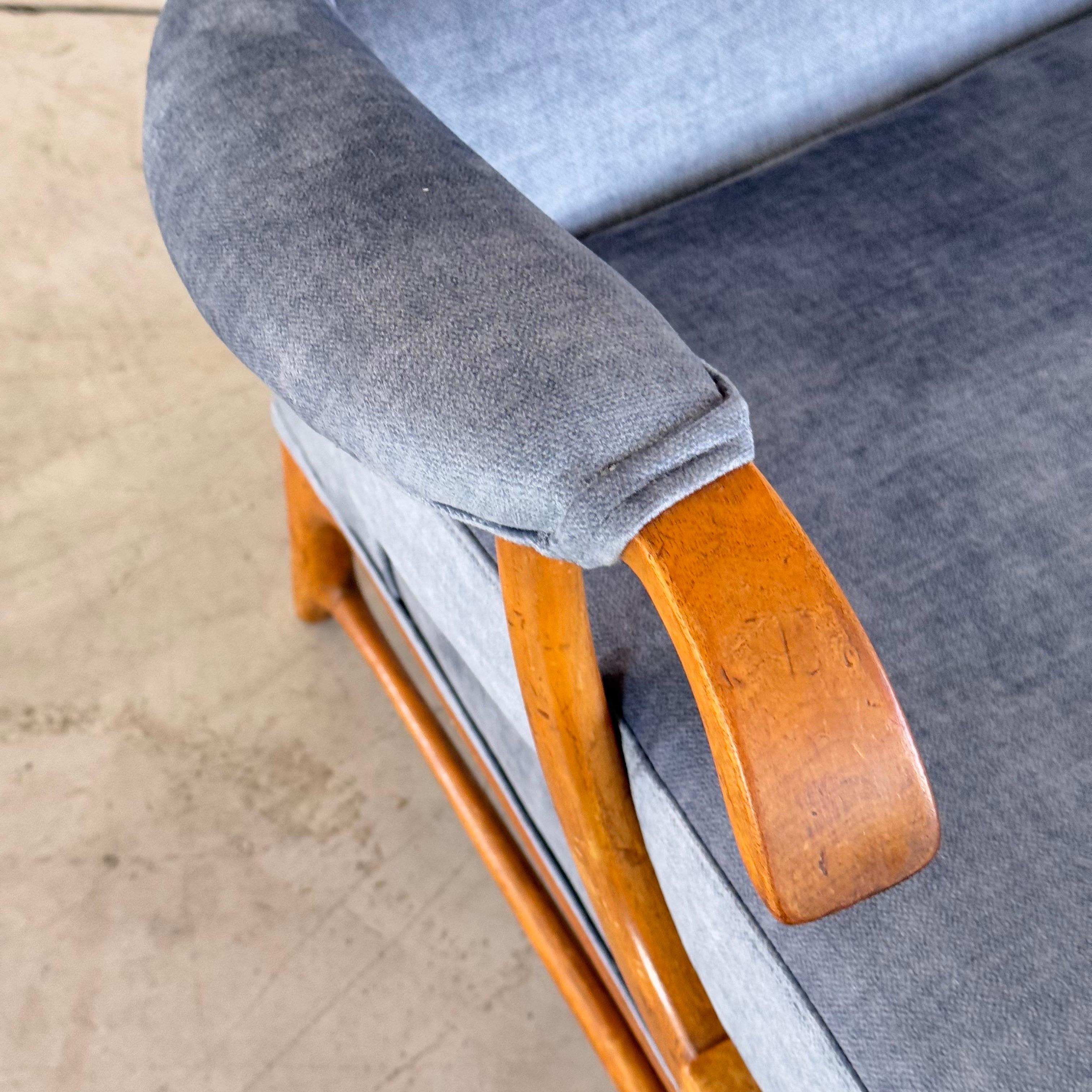 Tessuto Coppia di poltrone Wingback di Paolo Buffa per Framar, Italia, anni '50 in vendita