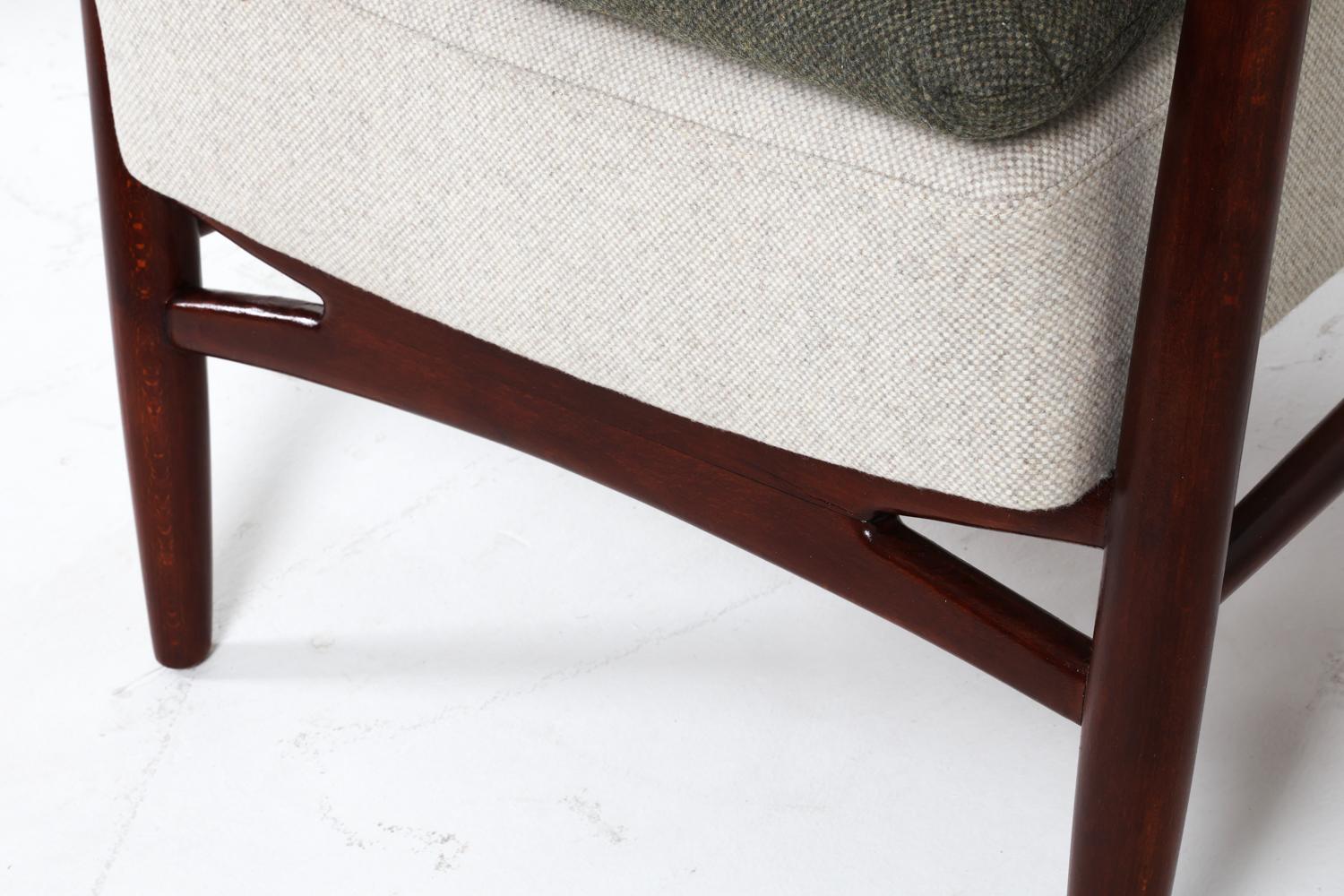 Pair of Wingback Beech Lounge Chairs by Niels & Eva Koppel, 1947 en vente 6