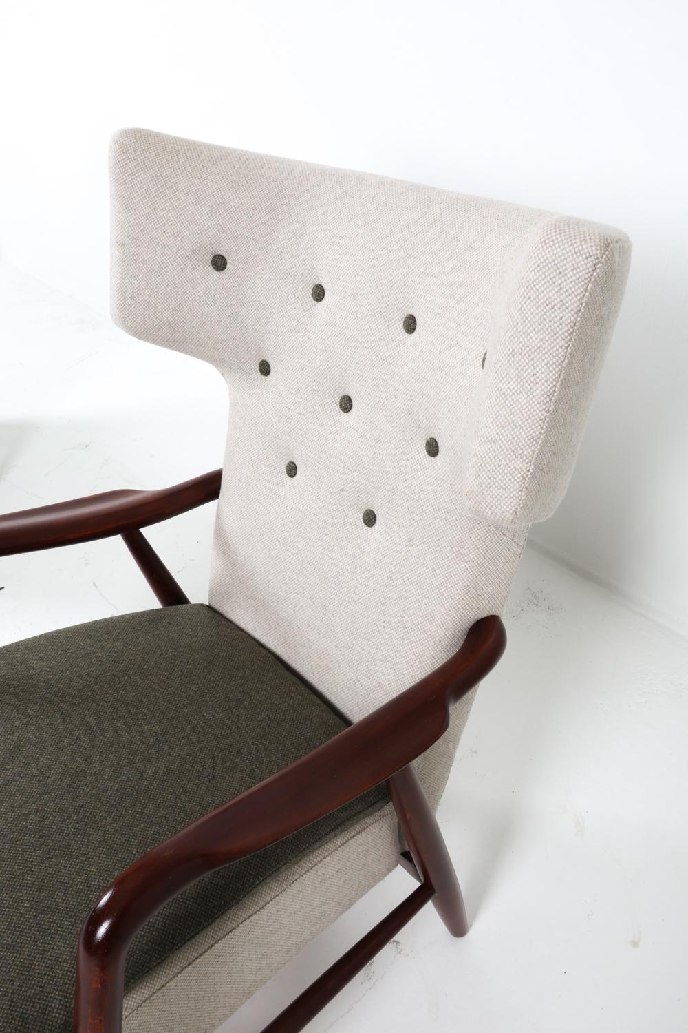 Pair of Wingback Beech Lounge Chairs by Niels & Eva Koppel, 1947 en vente 7