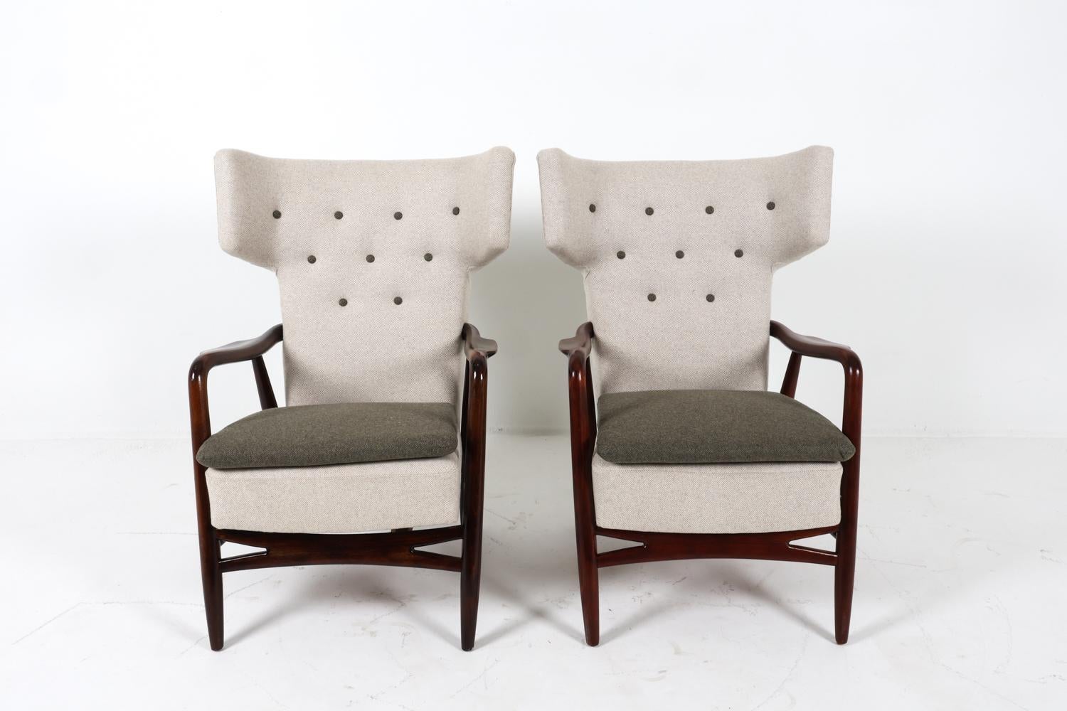 Mid-Century Modern Pair of Wingback Beech Lounge Chairs by Niels & Eva Koppel, 1947 en vente