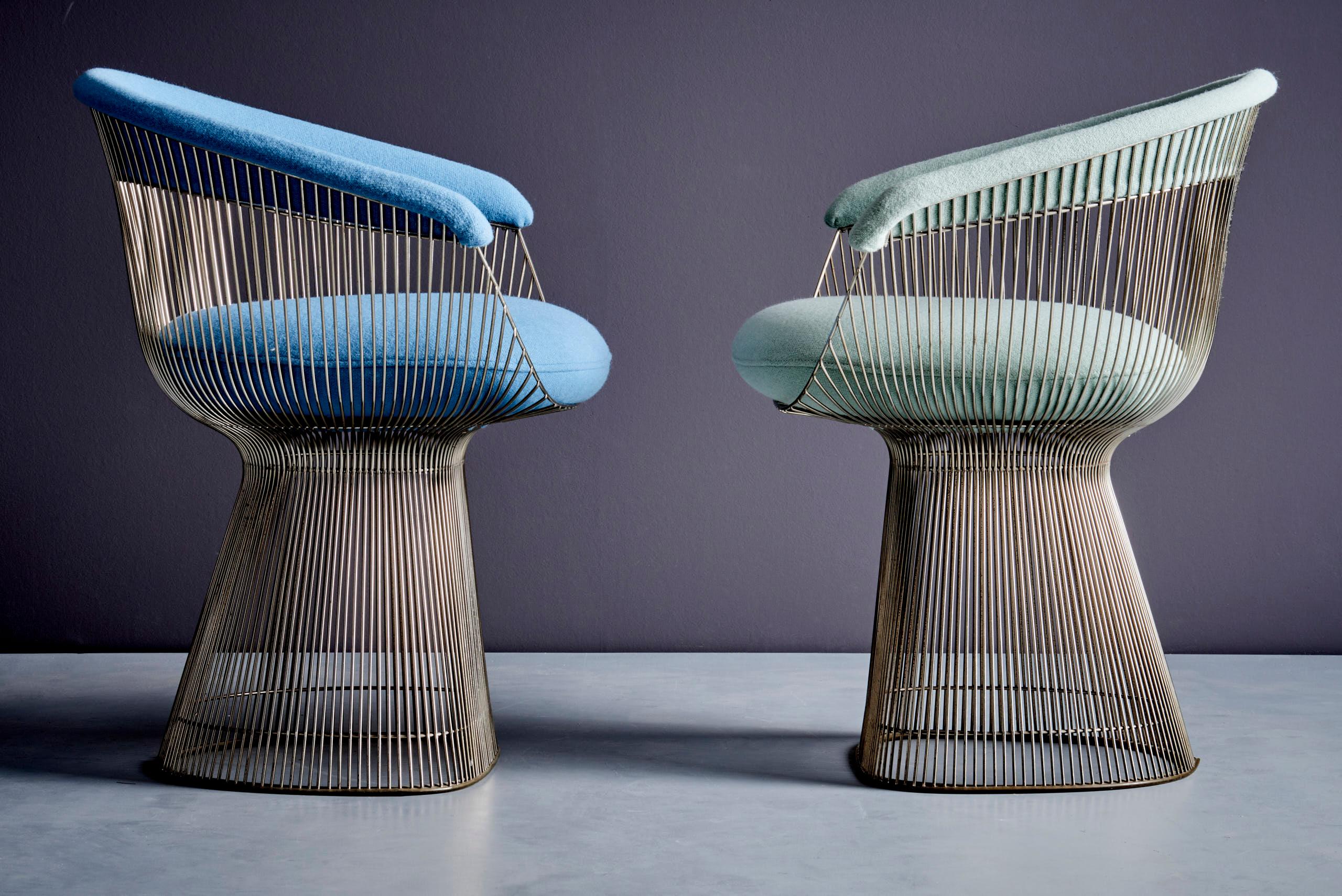 Pair of Wire Chairs by Warren Platner for Knoll Moderno de mediados de siglo en venta
