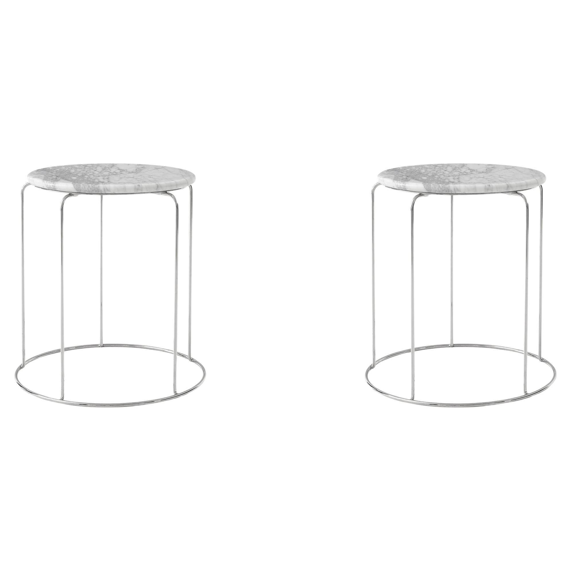 Paire de tabourets métalliques VP11, acier poli miroir/Bianco Carrara, par Verner Panton