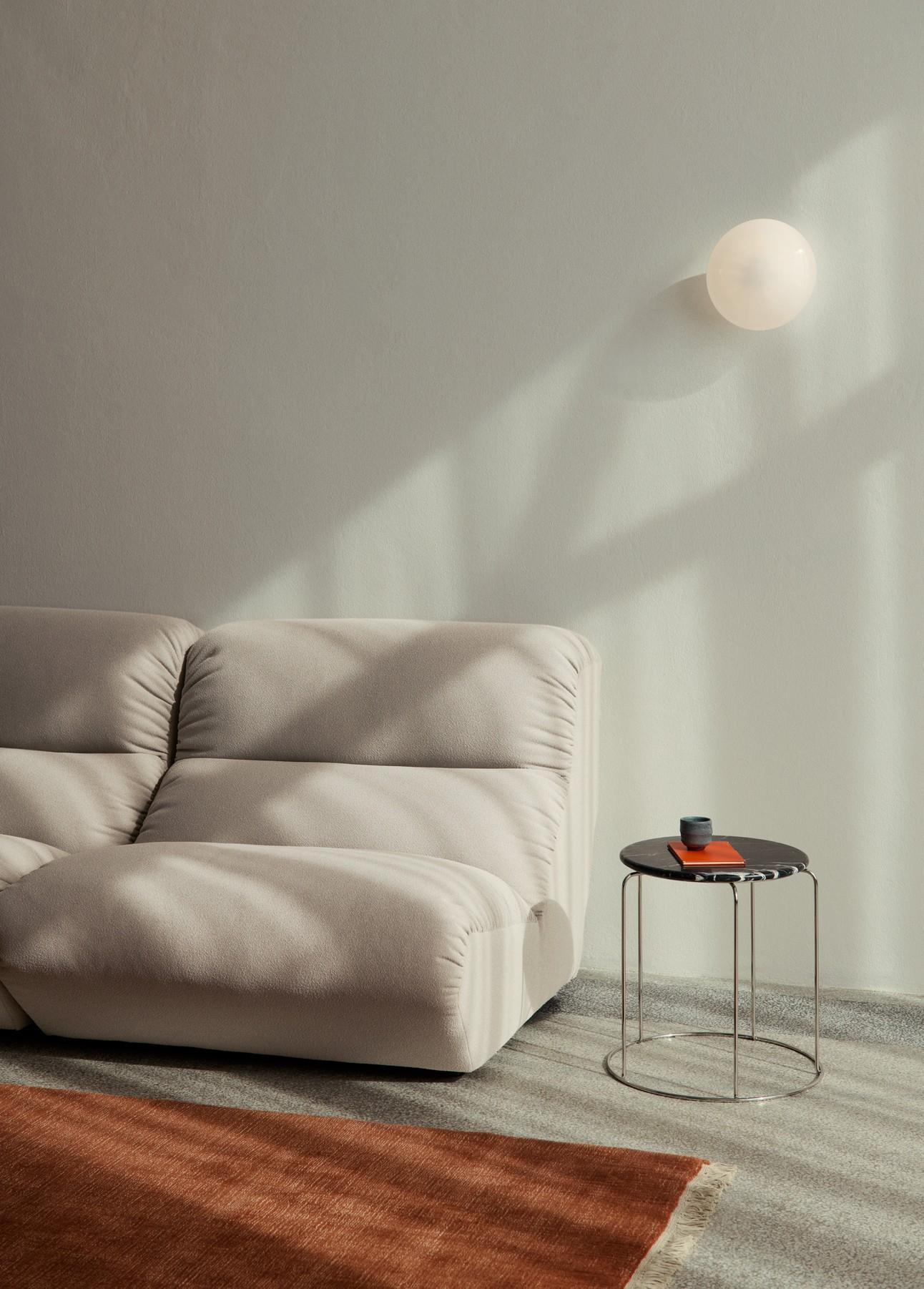 Paar Drahthocker aus spiegelpoliertem Stahl/Nero Marquina Marmor, Verner Panton im Angebot 5