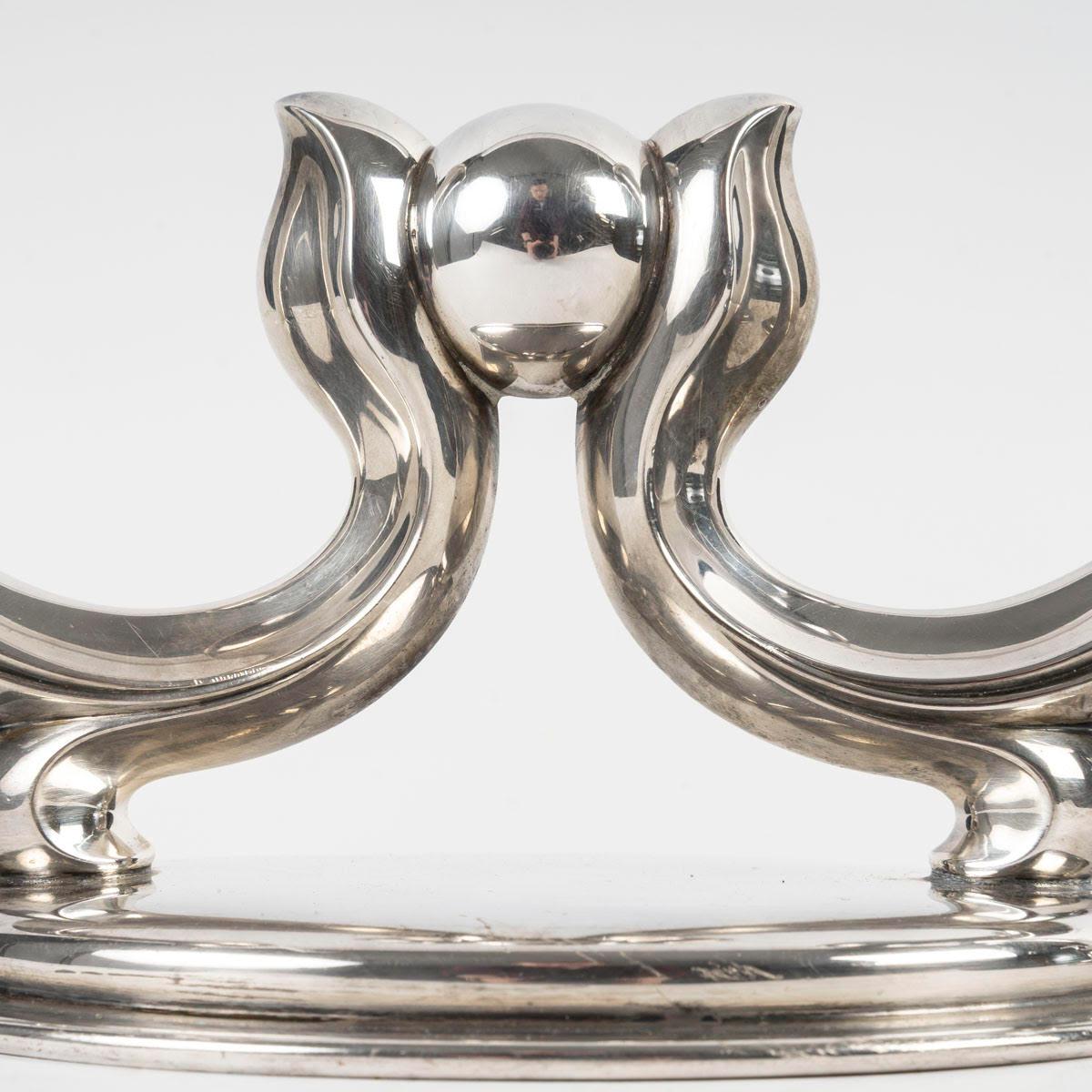 XX secolo Coppia di candelieri placcati in argento WMF, 1930 circa, periodo Art Deco. in vendita