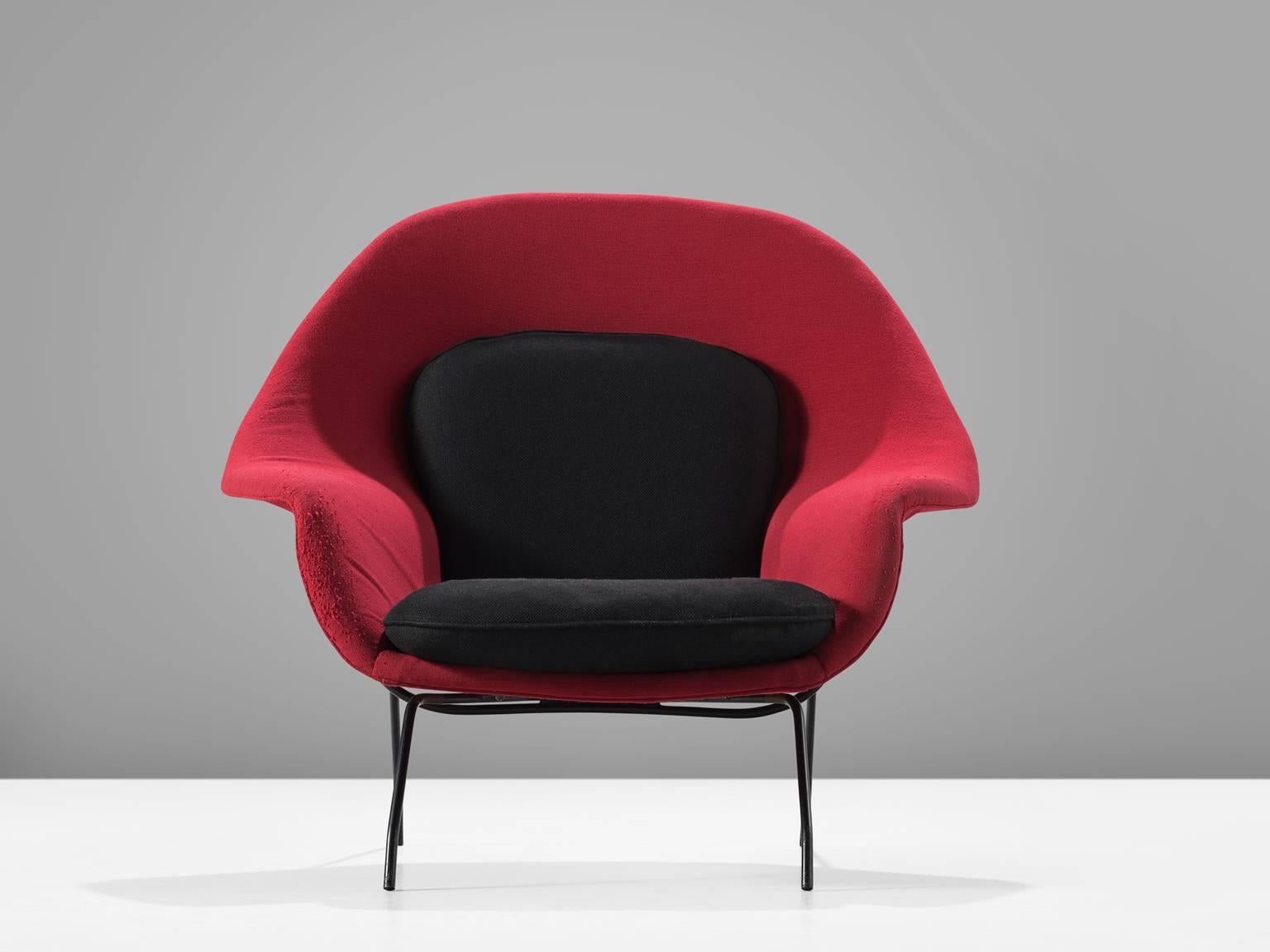Pair of Womb Chairs by Eero Saarinen for Knoll In Good Condition In Waalwijk, NL