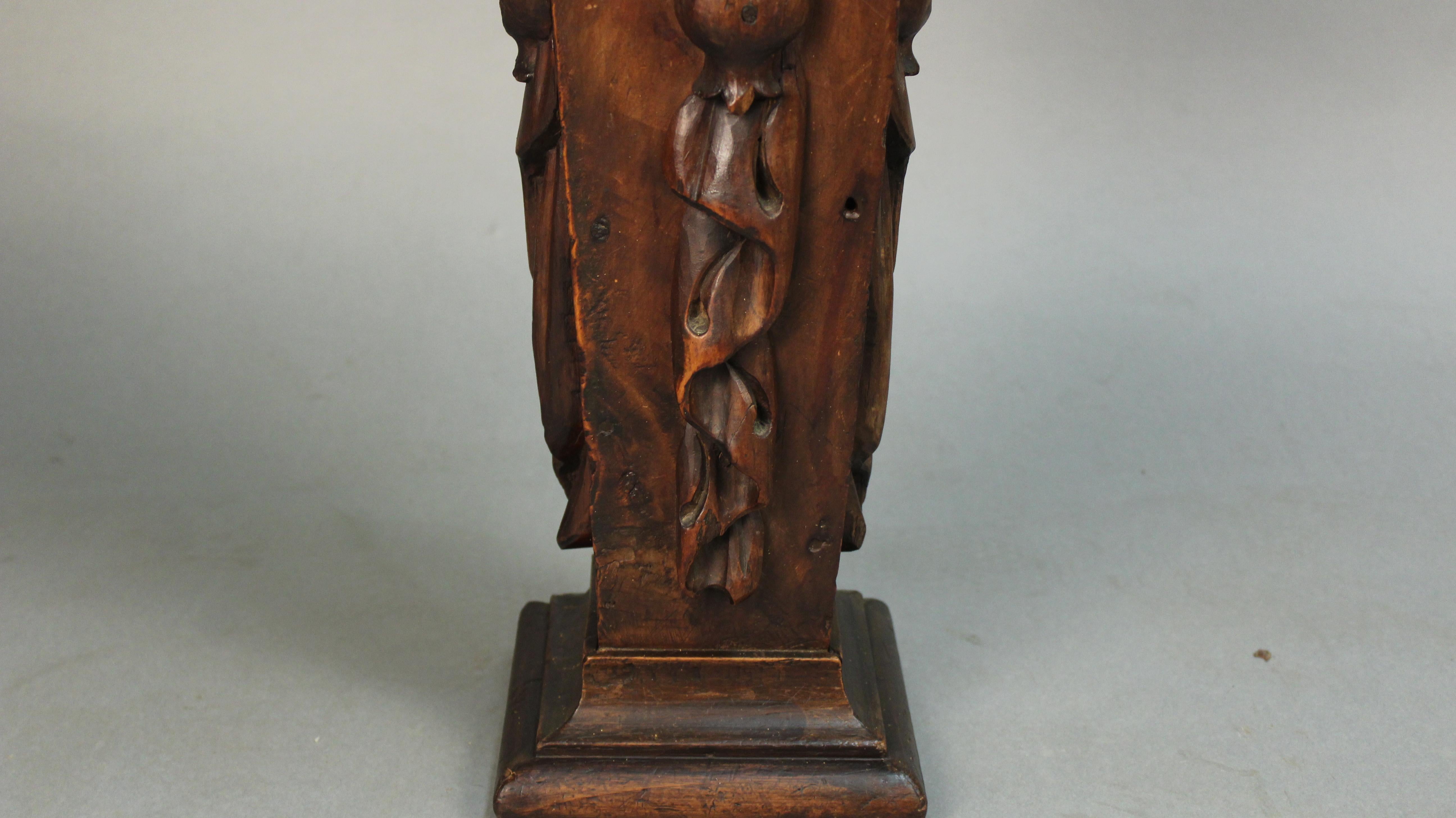 Pair of finely carved newell post, circa 1800s. Outstanding carving.