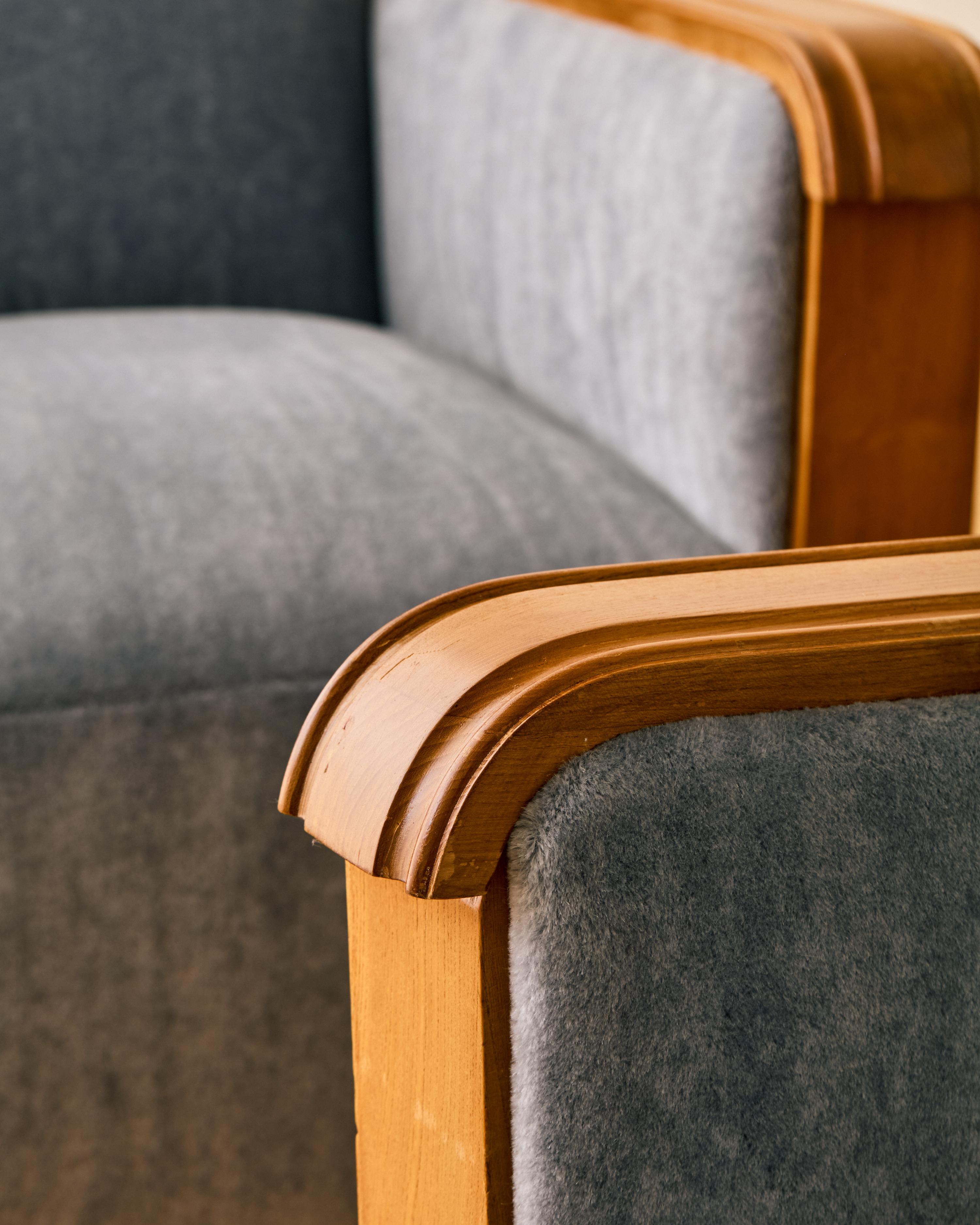 Paire de chaises longues en Wood et Mohair bleu en vente 8