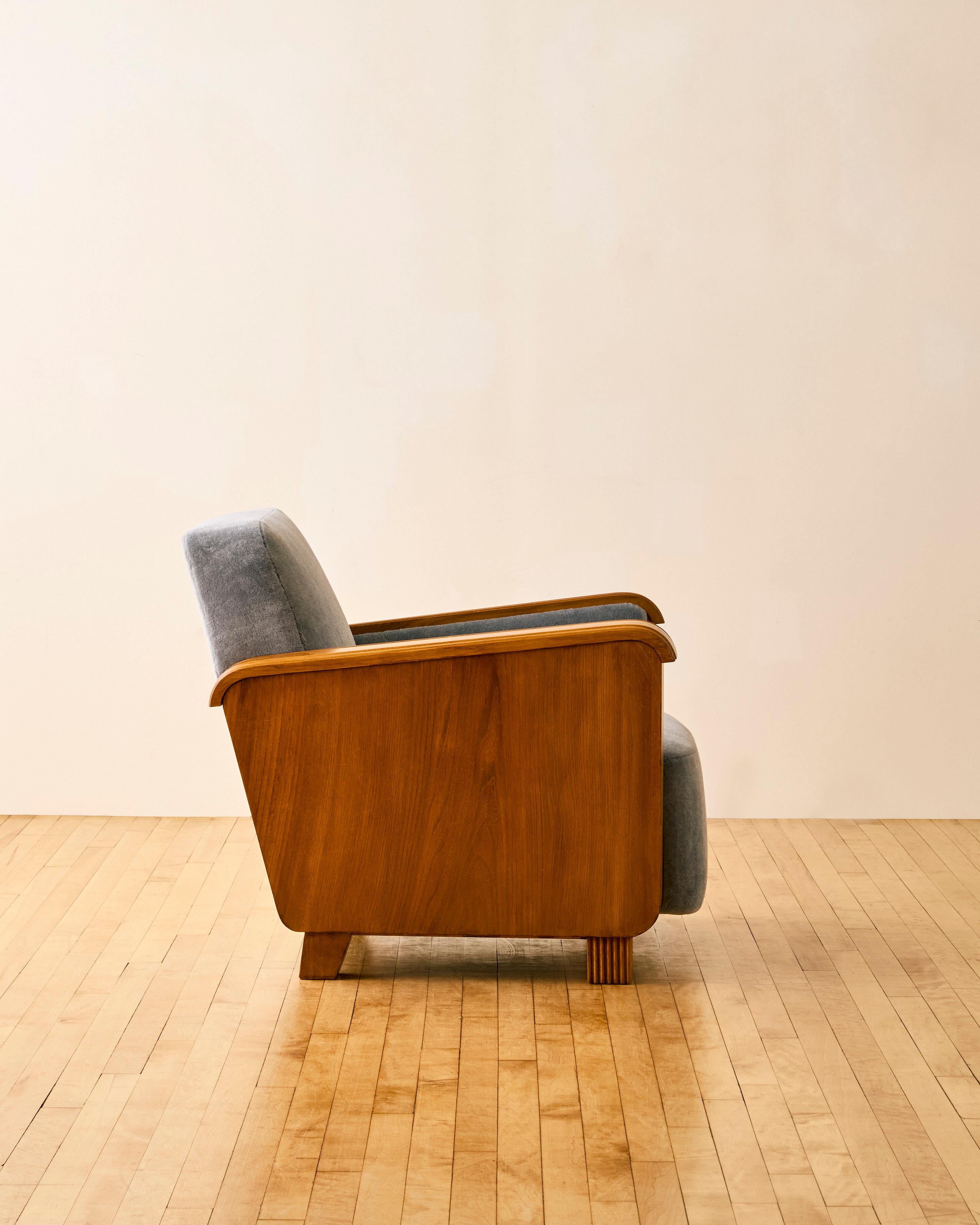 Paire de chaises longues en Wood et Mohair bleu en vente 2